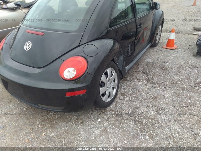 Photo 5 VIN: 3VWPW3AG4AM021178 - VOLKSWAGEN NEW BEETLE COUPE 