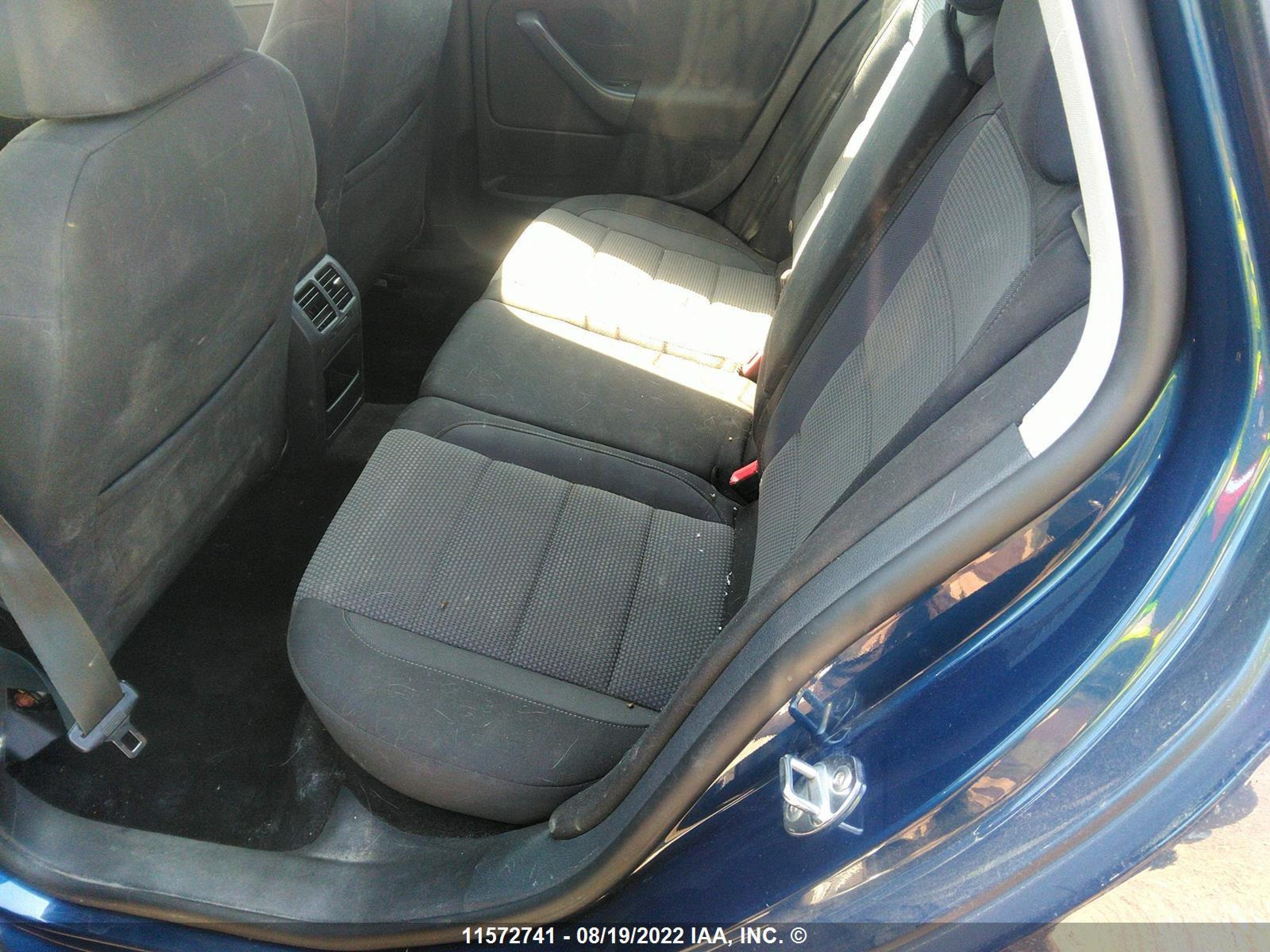 Photo 7 VIN: 3VWPX7AJ2BM708449 - VOLKSWAGEN JETTA 