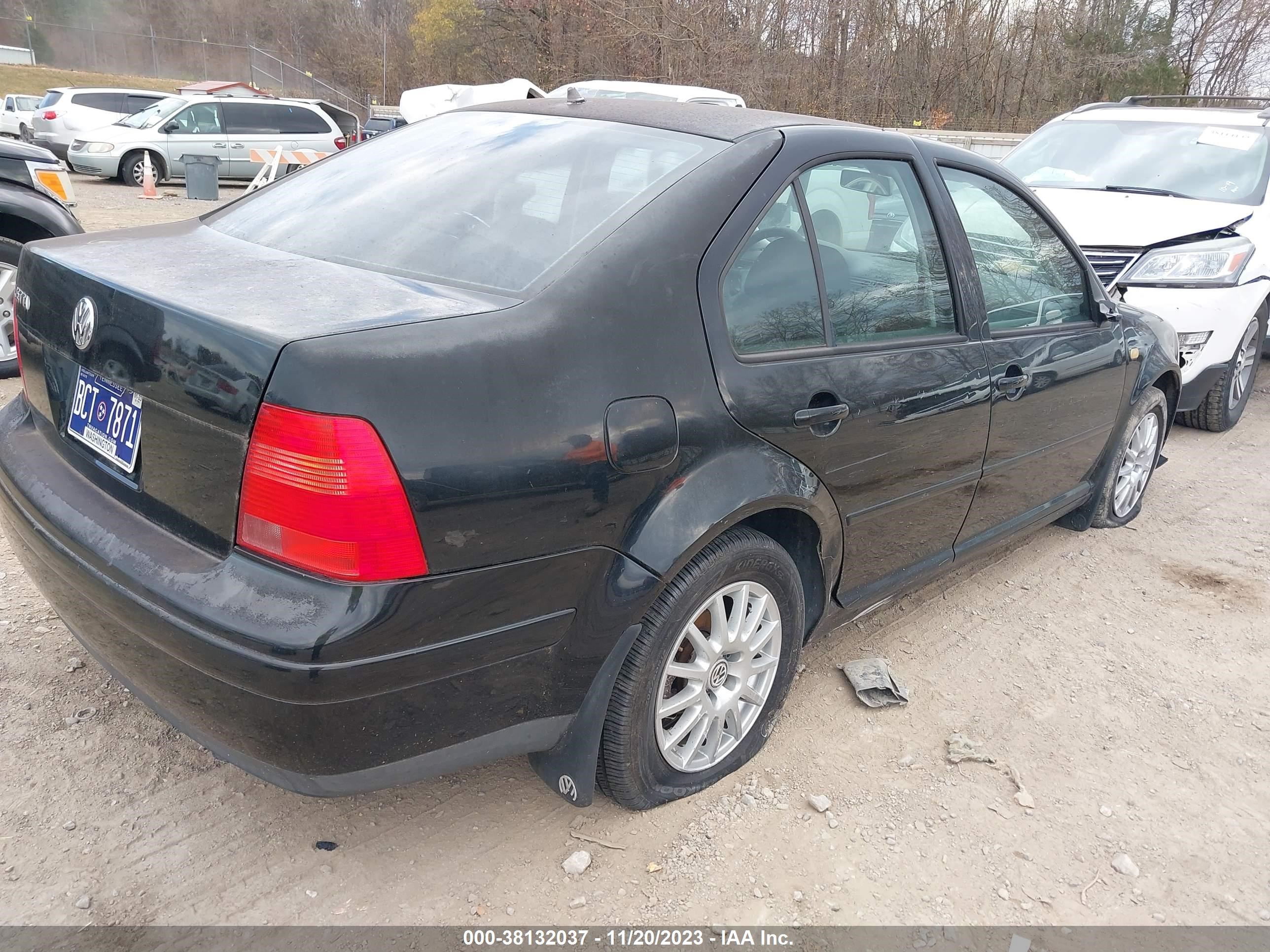 Photo 3 VIN: 3VWRA29M7XM101790 - VOLKSWAGEN JETTA 