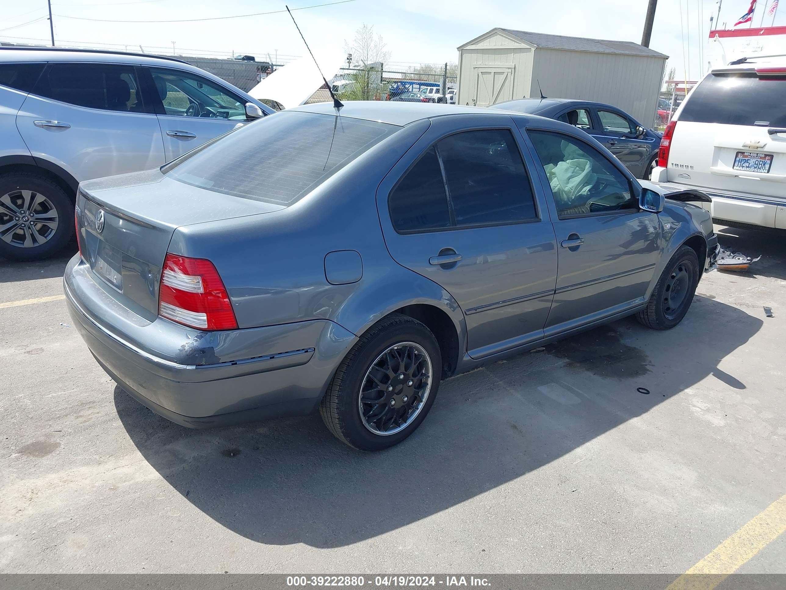 Photo 3 VIN: 3VWRA69M34M131100 - VOLKSWAGEN JETTA 