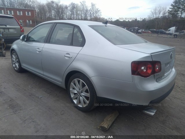 Photo 2 VIN: 3VWRA7AJ3AM098599 - VOLKSWAGEN JETTA SEDAN 