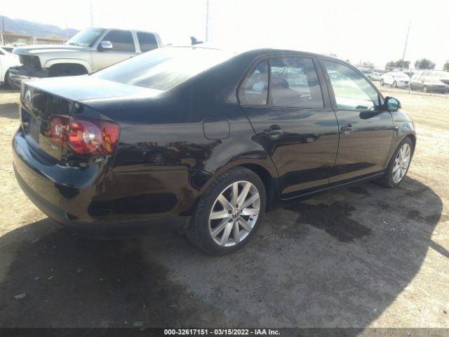 Photo 3 VIN: 3VWRA7AJ7AM029799 - VOLKSWAGEN JETTA SEDAN 