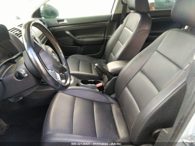 Photo 4 VIN: 3VWRA7AJ8AM025616 - VOLKSWAGEN JETTA SEDAN 