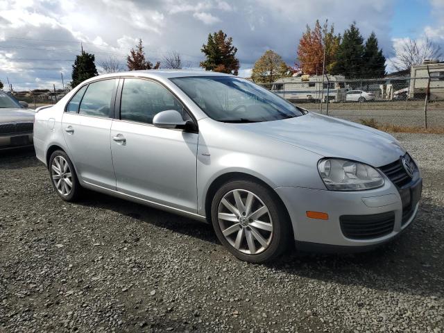 Photo 3 VIN: 3VWRA7AJ8AM048197 - VOLKSWAGEN JETTA WOLF 