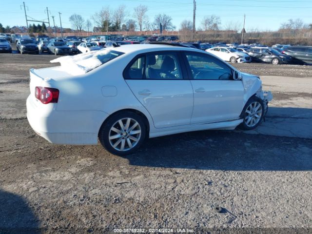 Photo 3 VIN: 3VWRA7AJ9AM053375 - VOLKSWAGEN JETTA 