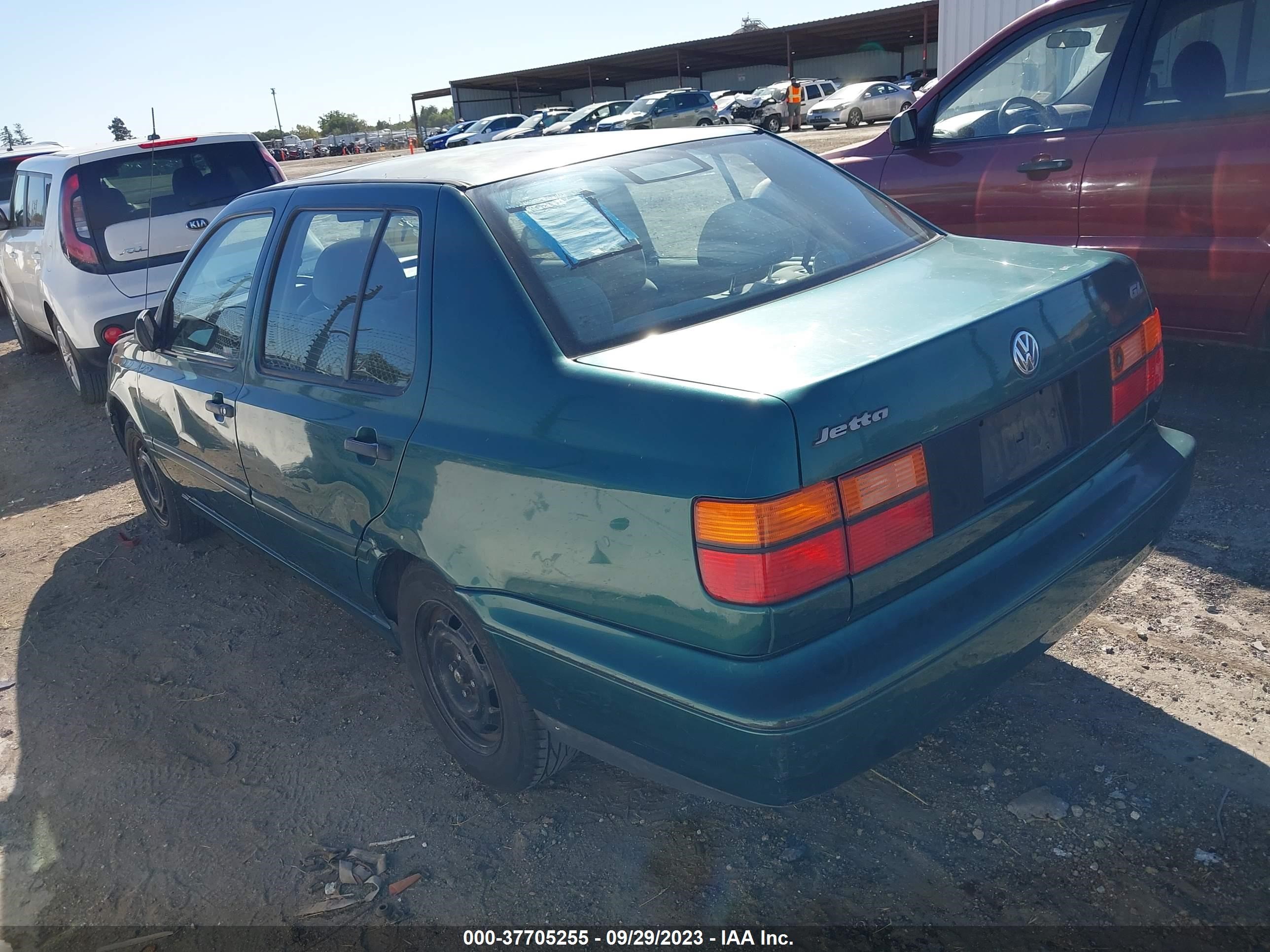 Photo 2 VIN: 3VWRB81H6VM006326 - VOLKSWAGEN JETTA 