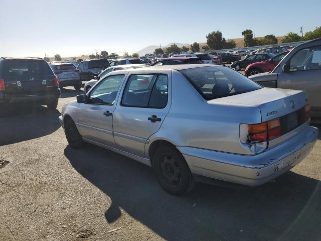 Photo 1 VIN: 3VWRB81HXWM136725 - VOLKSWAGEN JETTA GL 