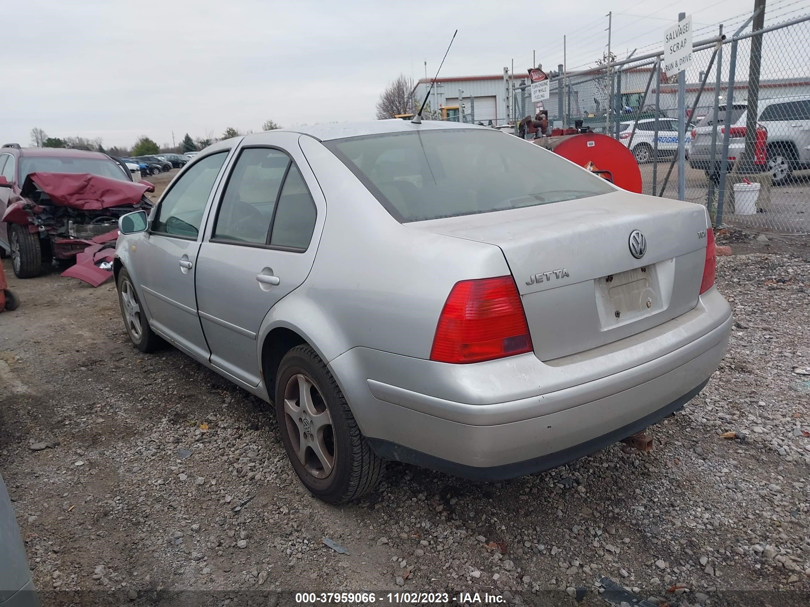 Photo 2 VIN: 3VWRF29M7XM078660 - VOLKSWAGEN JETTA 