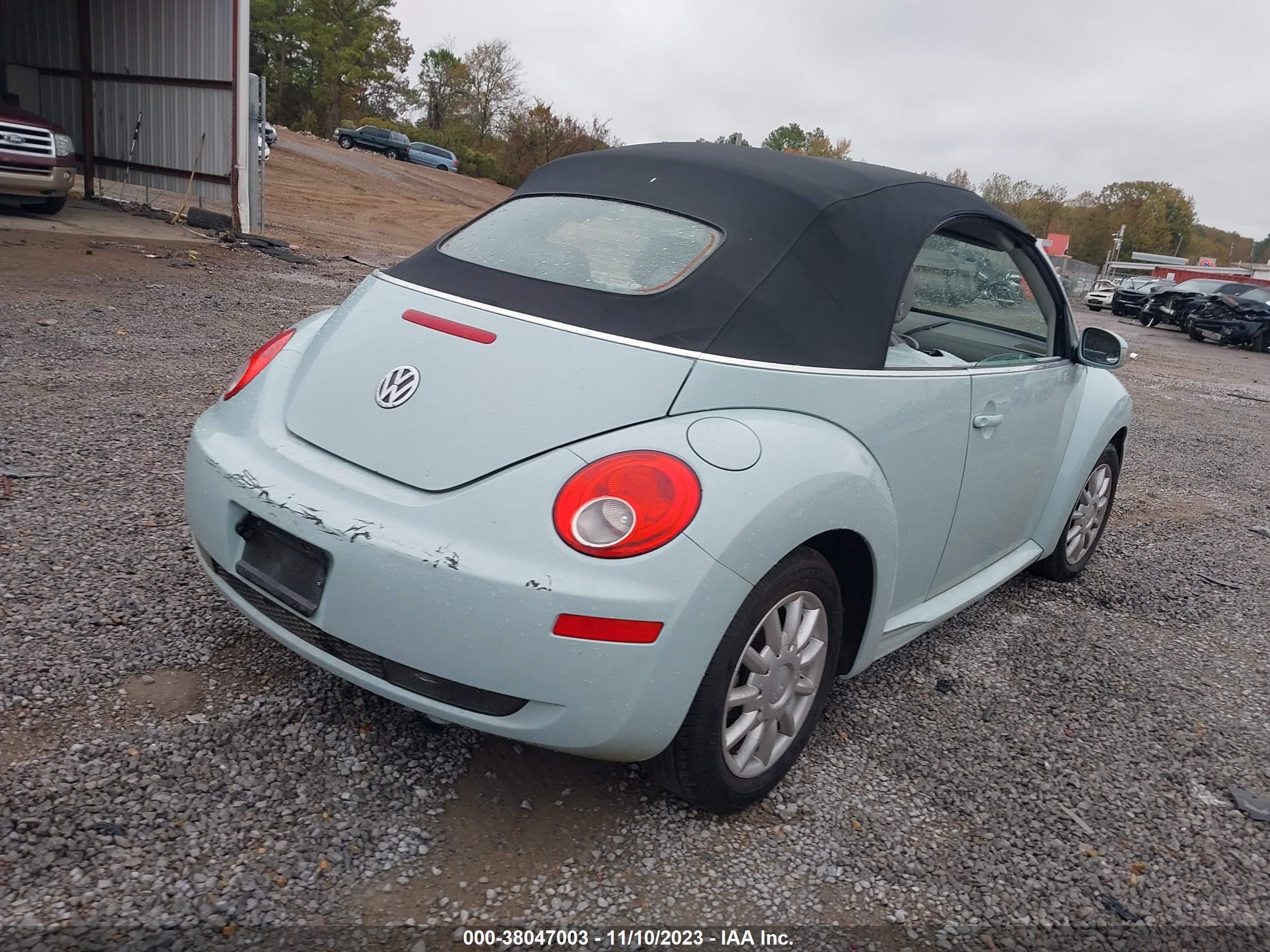 Photo 3 VIN: 3VWRF31Y26M317986 - VOLKSWAGEN BEETLE 