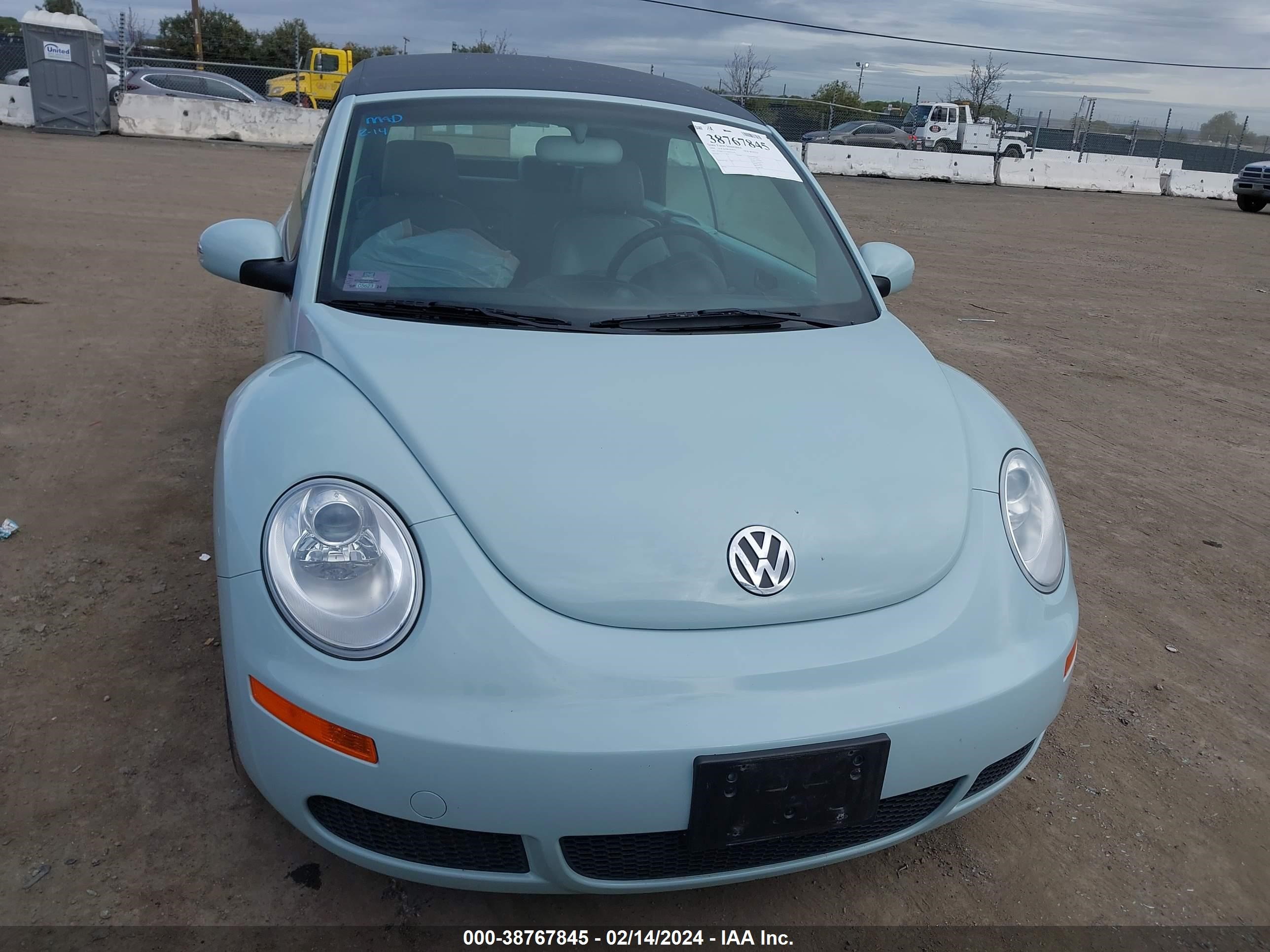 Photo 10 VIN: 3VWRF31Y26M325358 - VOLKSWAGEN BEETLE 