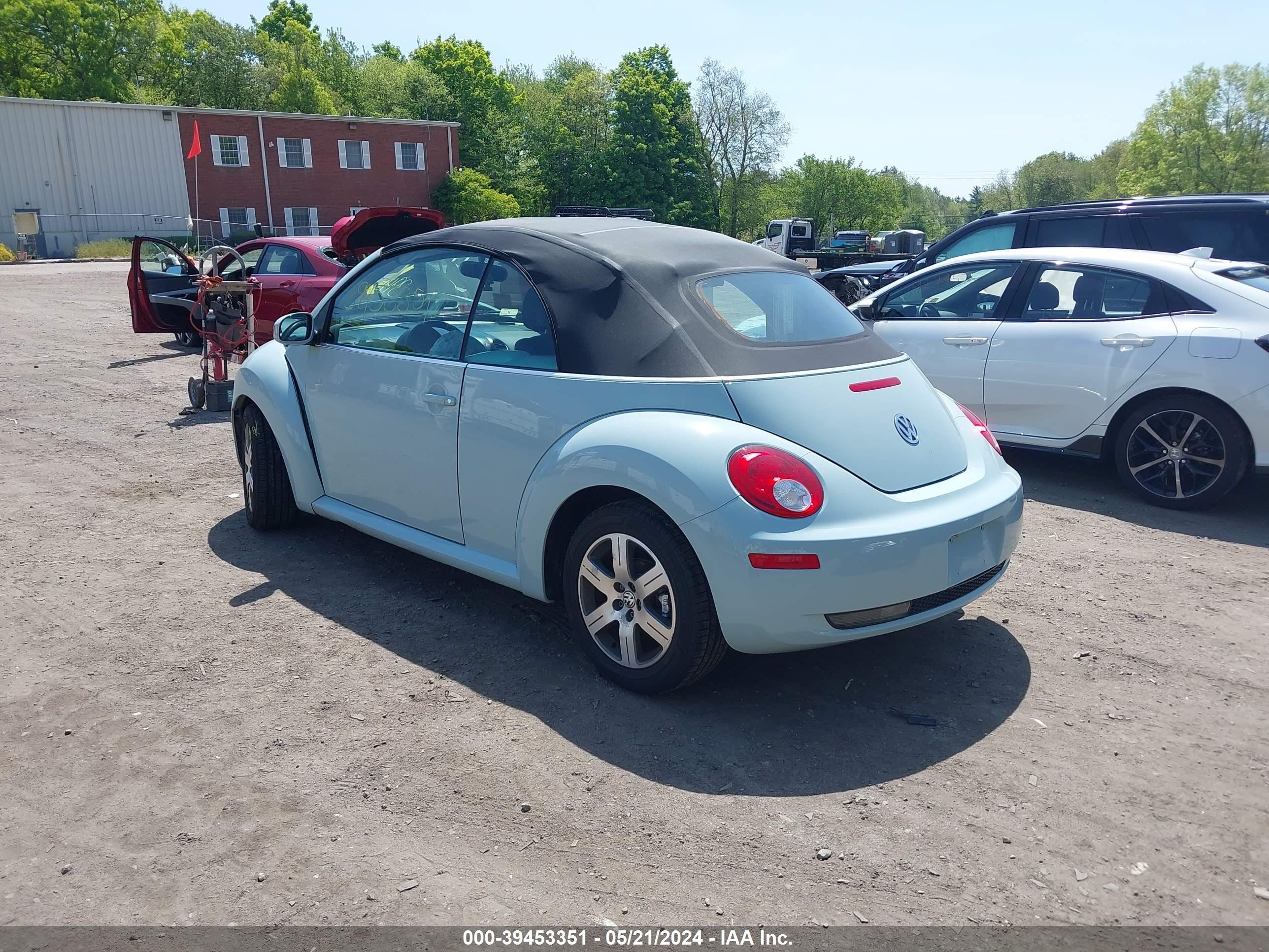 Photo 2 VIN: 3VWRF31Y36M300775 - VOLKSWAGEN BEETLE 