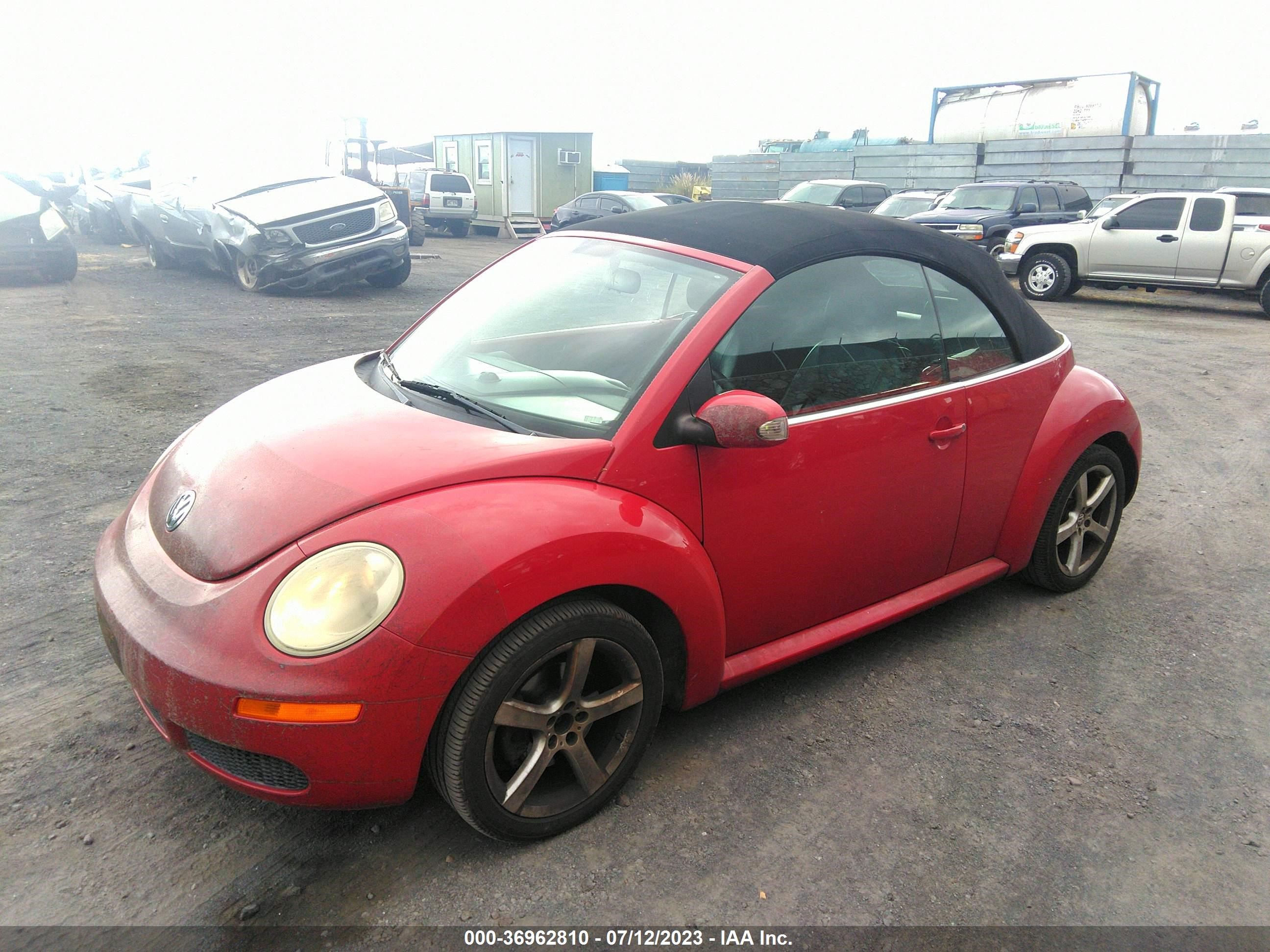 Photo 1 VIN: 3VWRF31Y49M400727 - VOLKSWAGEN BEETLE 