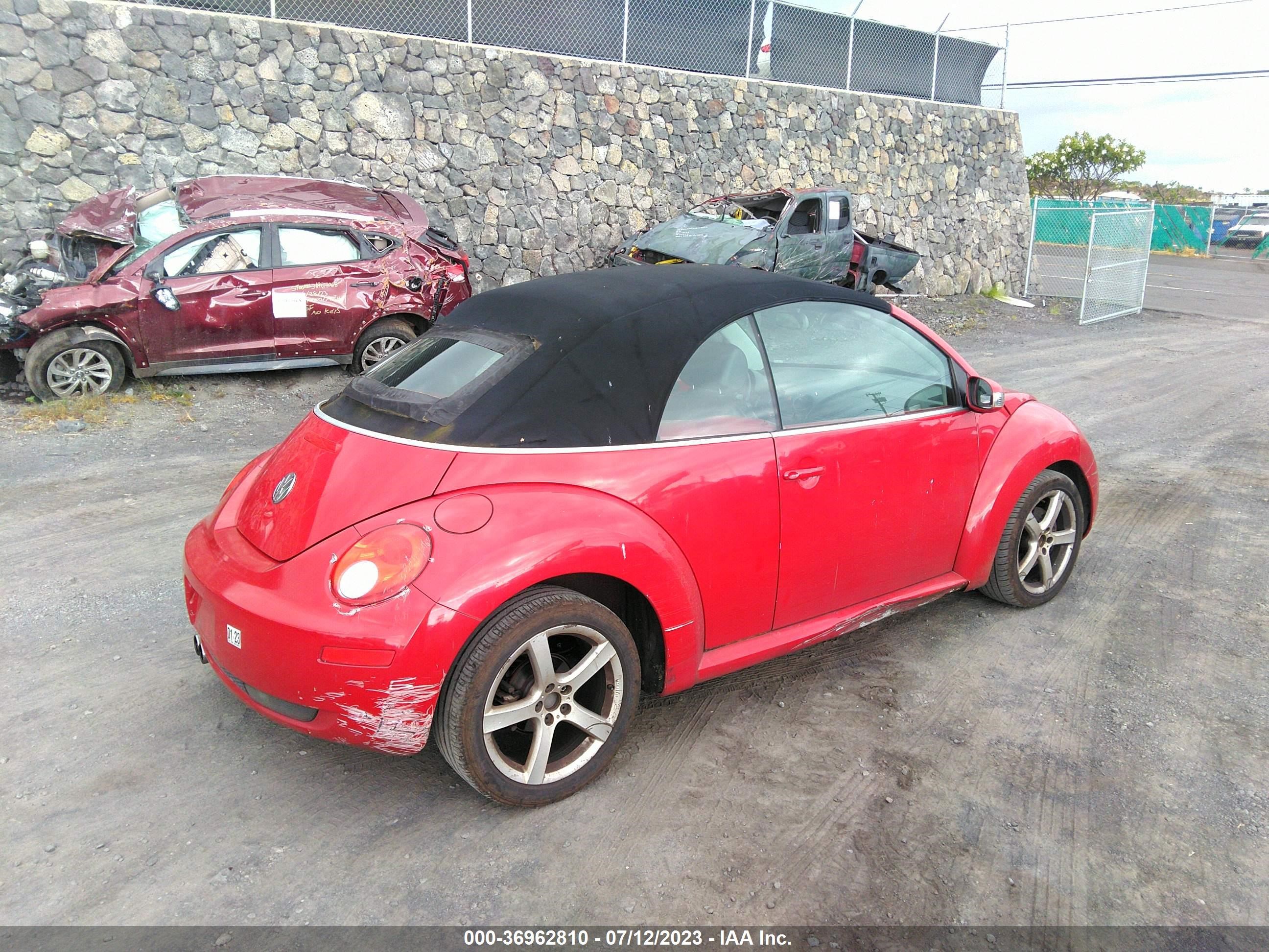 Photo 3 VIN: 3VWRF31Y49M400727 - VOLKSWAGEN BEETLE 