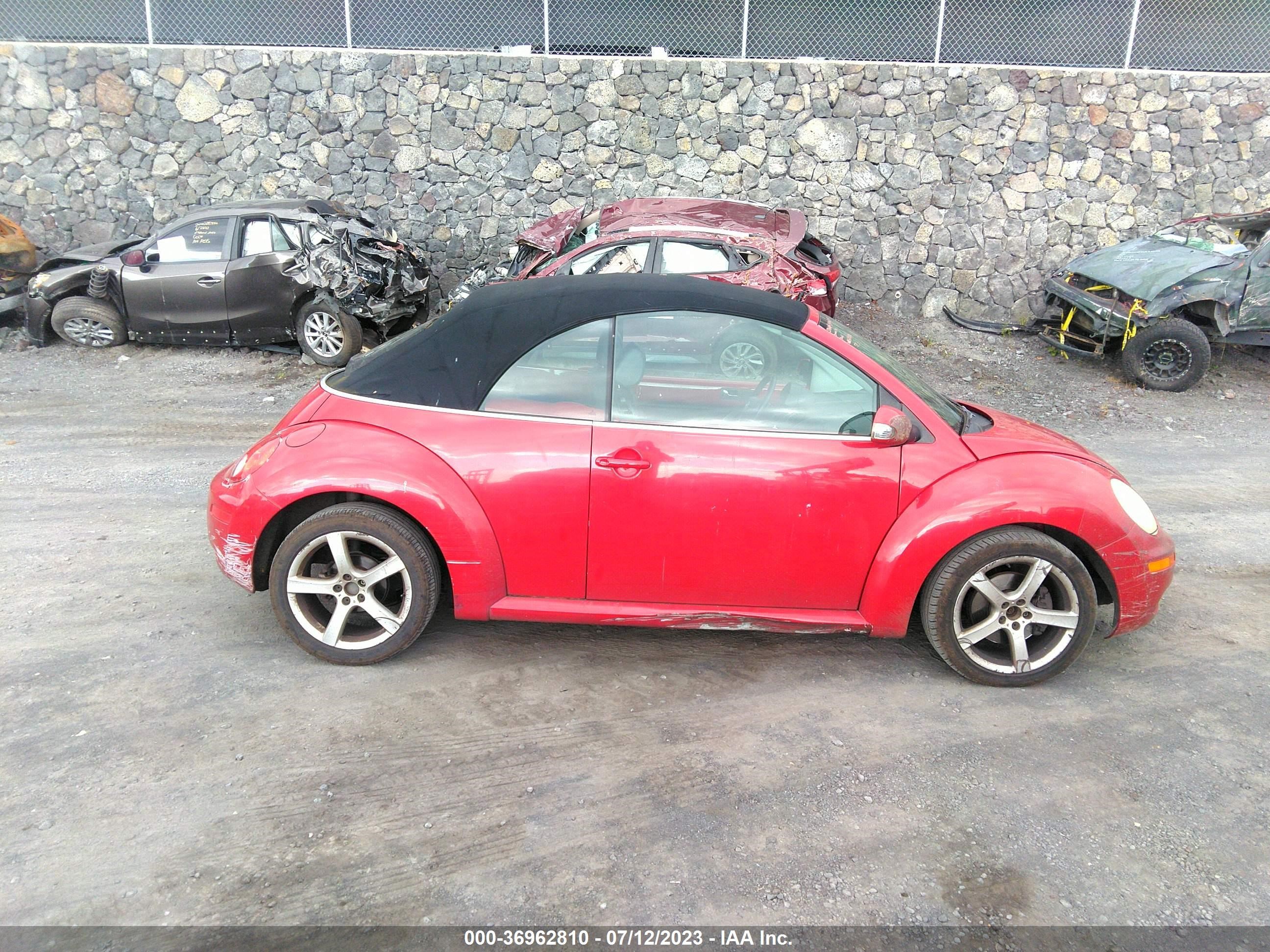 Photo 5 VIN: 3VWRF31Y49M400727 - VOLKSWAGEN BEETLE 