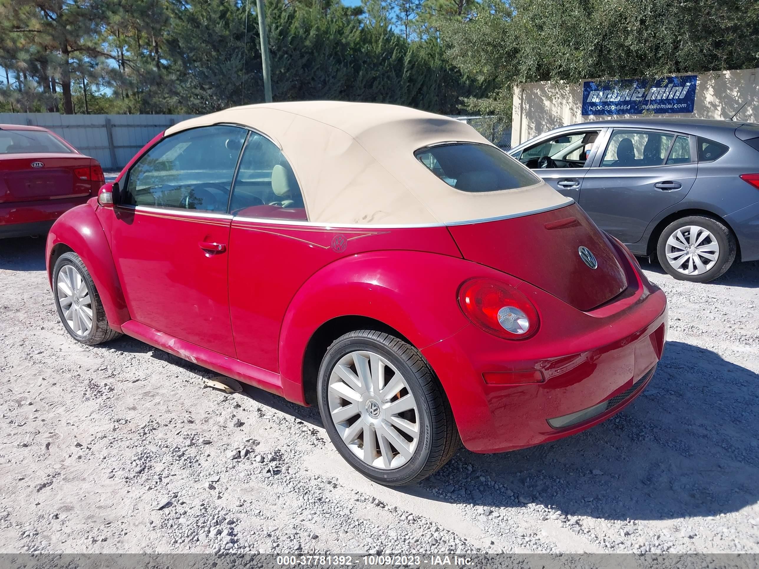 Photo 2 VIN: 3VWRF31Y68M412599 - VOLKSWAGEN NULL 