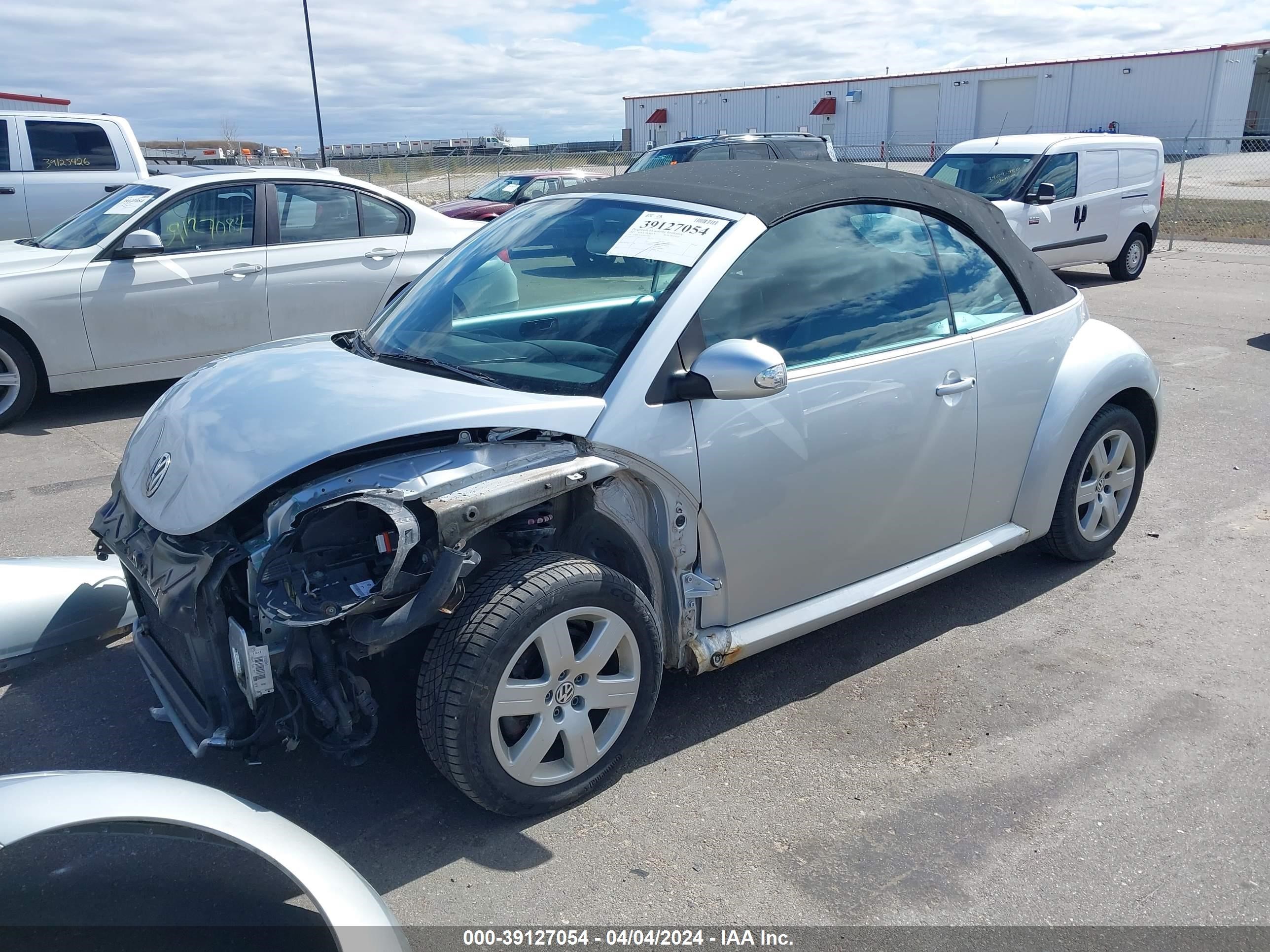 Photo 1 VIN: 3VWRF31Y87M413669 - VOLKSWAGEN BEETLE 