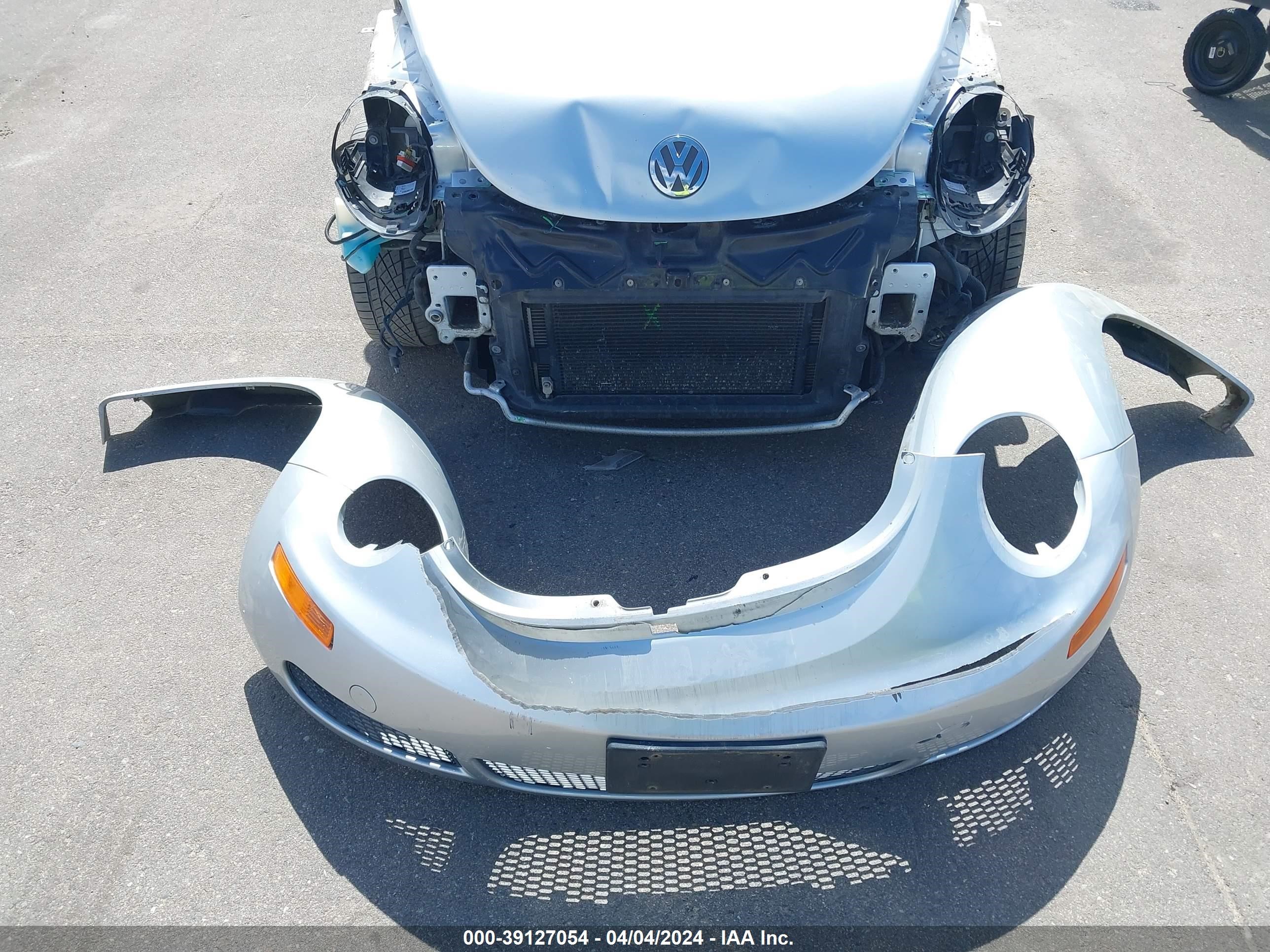 Photo 11 VIN: 3VWRF31Y87M413669 - VOLKSWAGEN BEETLE 