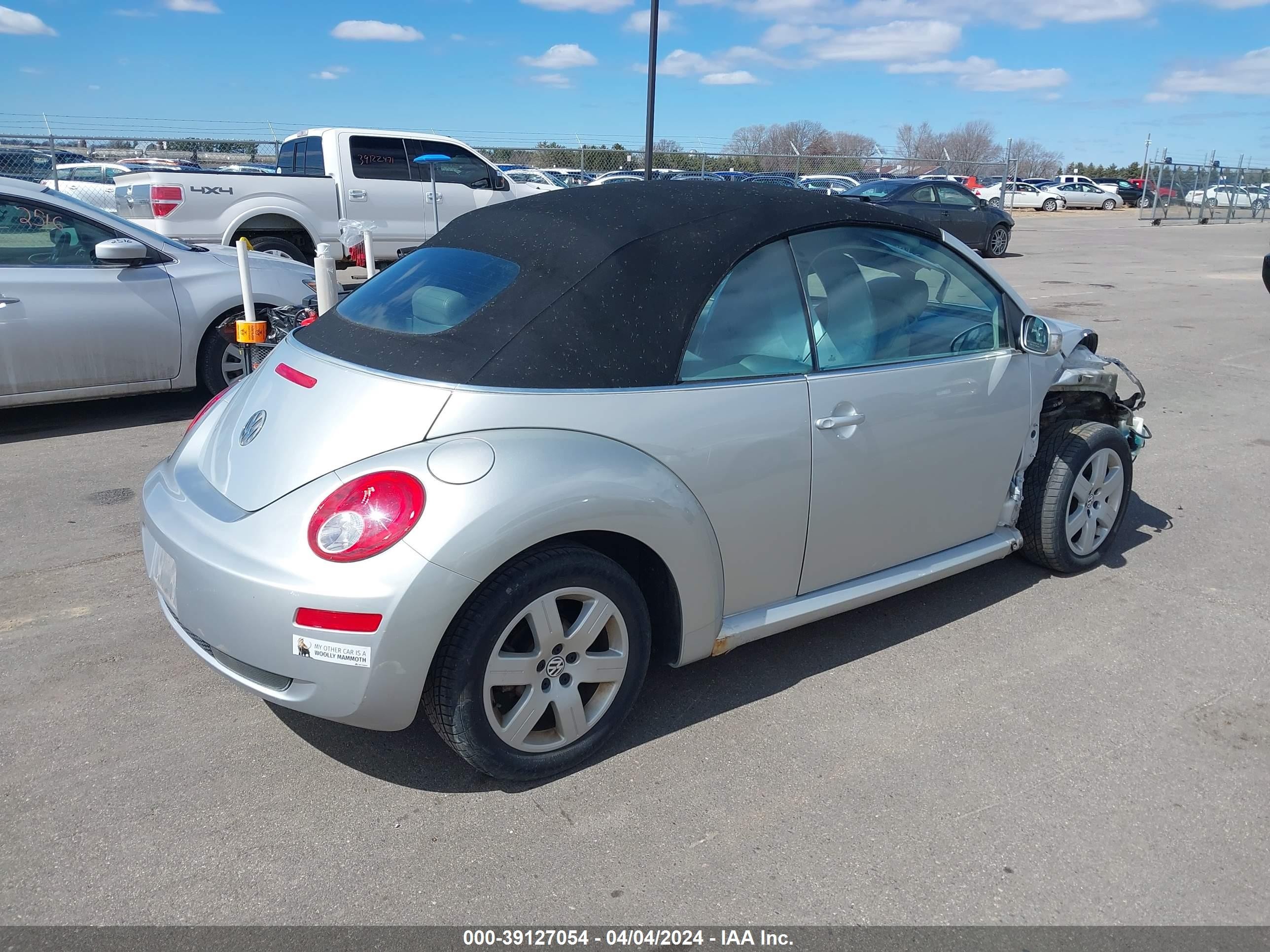 Photo 3 VIN: 3VWRF31Y87M413669 - VOLKSWAGEN BEETLE 