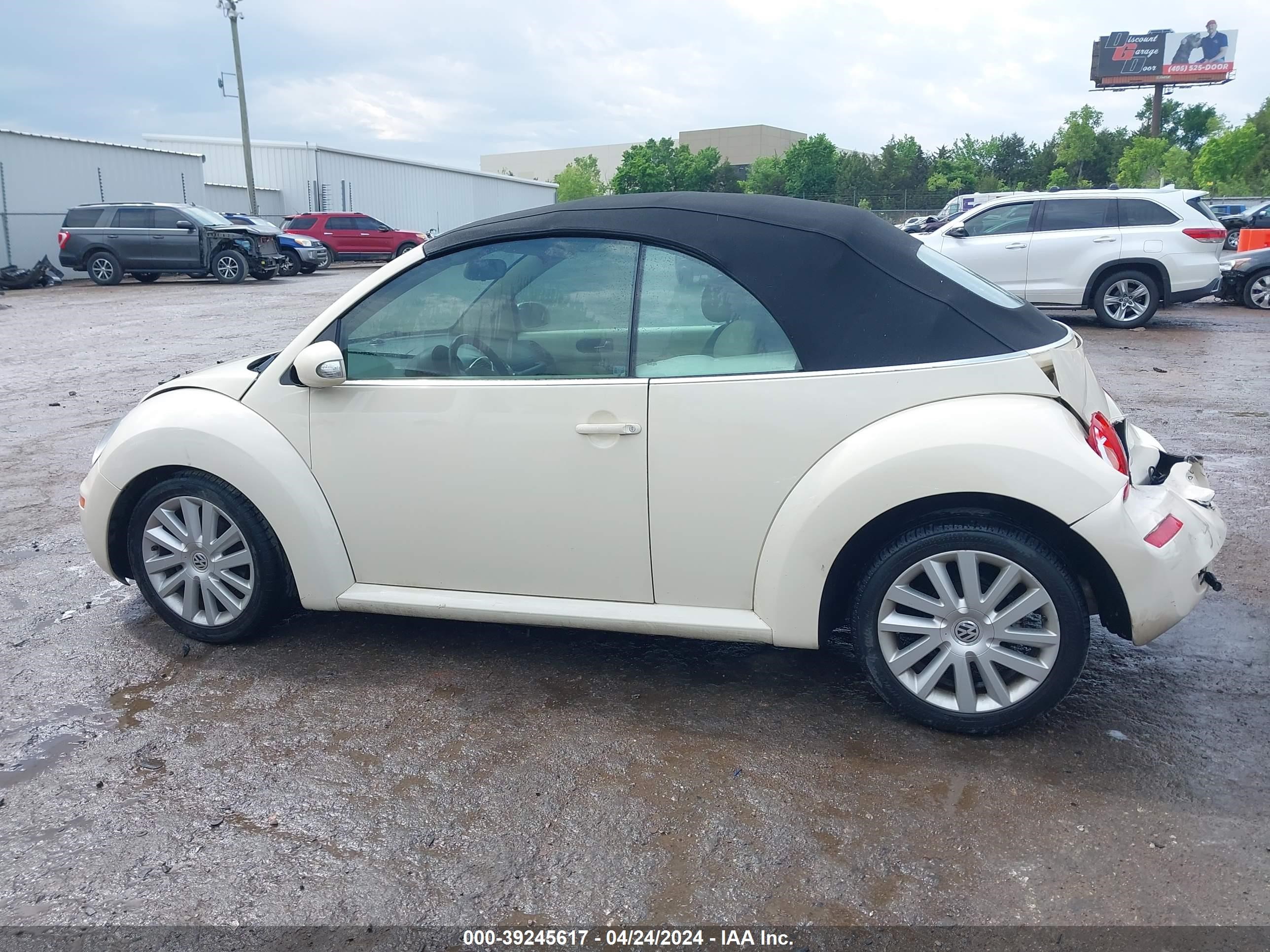 Photo 13 VIN: 3VWRF31Y89M406255 - VOLKSWAGEN BEETLE 