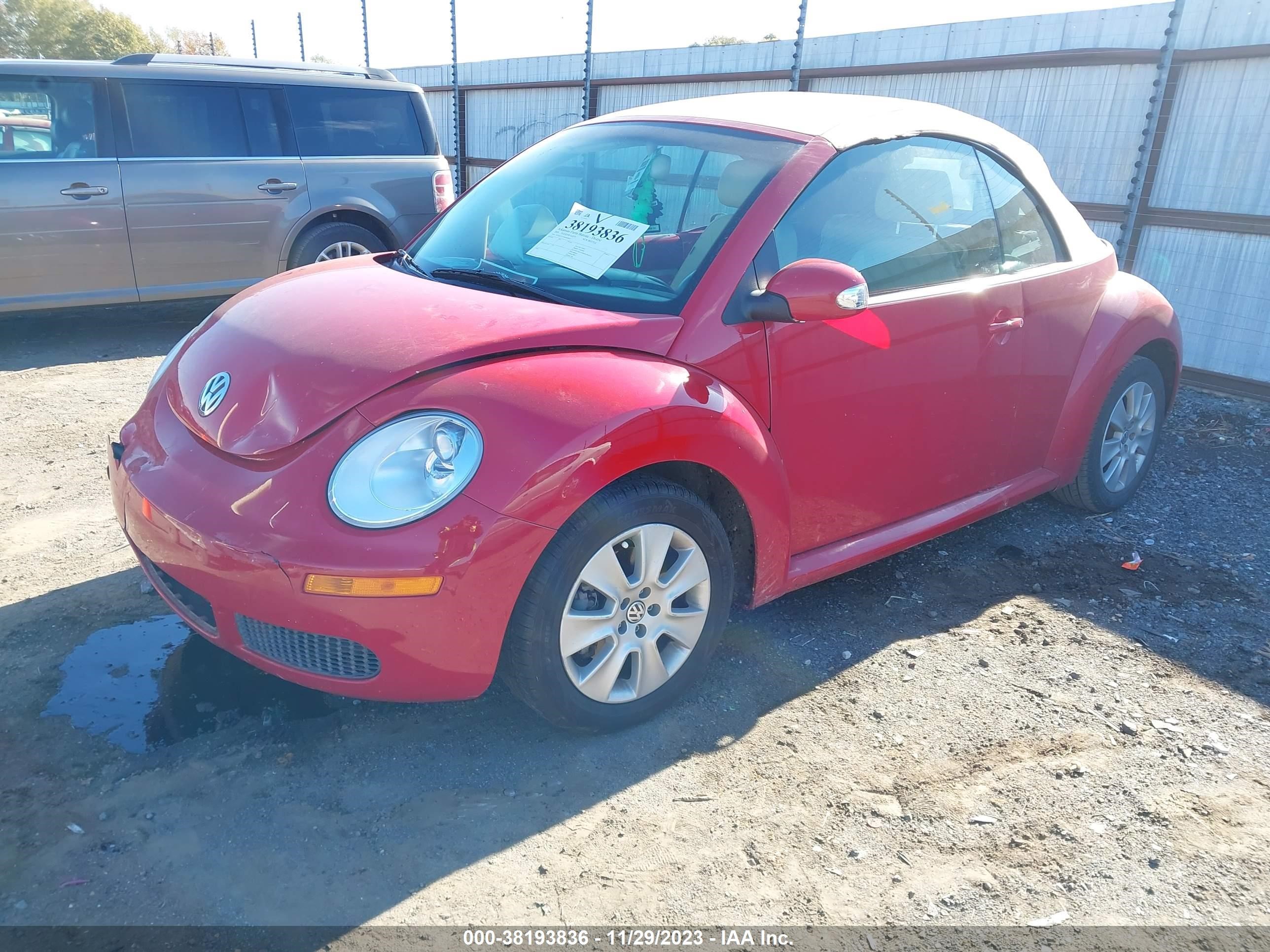 Photo 1 VIN: 3VWRF31Y99M400447 - VOLKSWAGEN BEETLE 