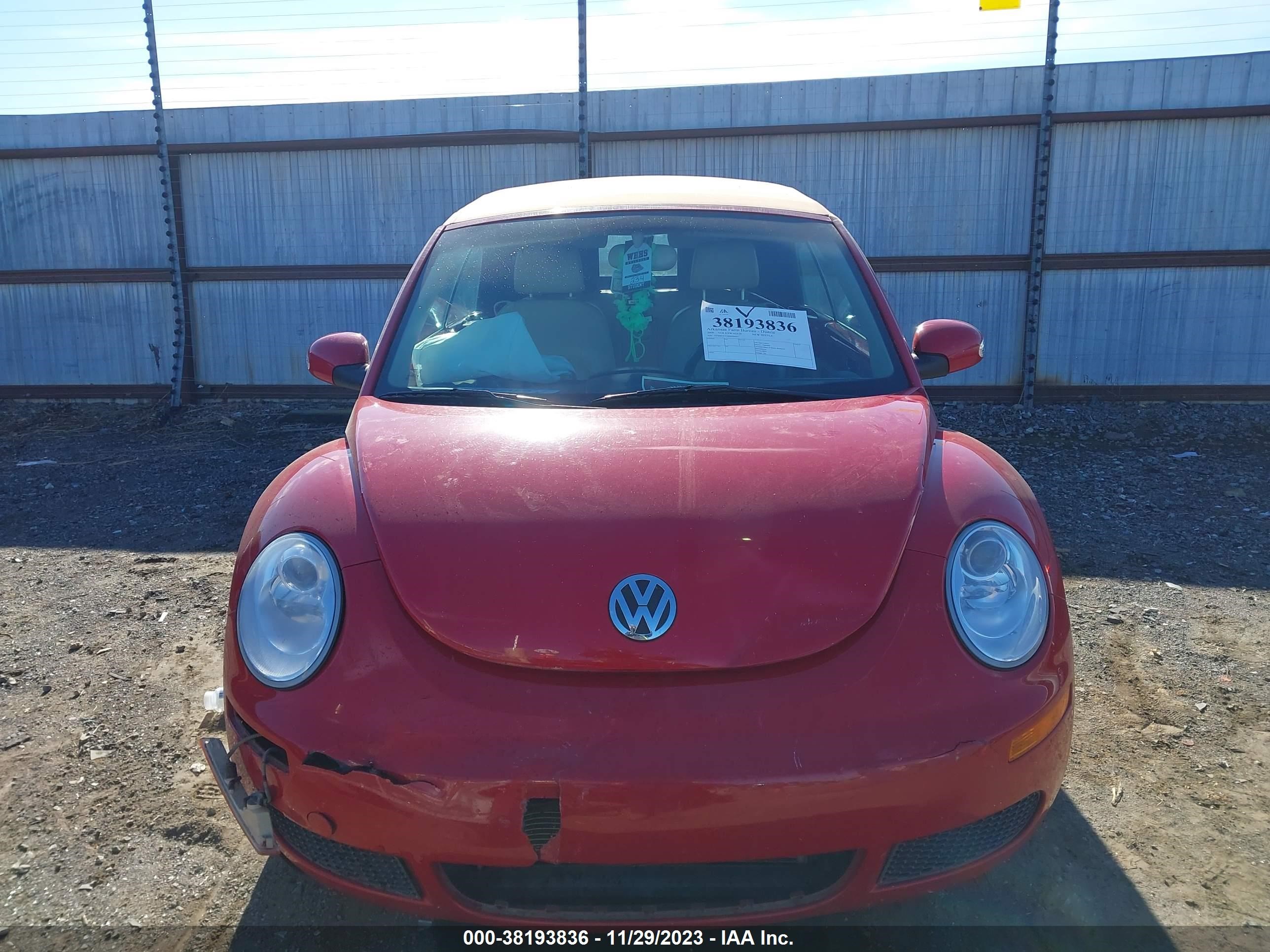 Photo 11 VIN: 3VWRF31Y99M400447 - VOLKSWAGEN BEETLE 