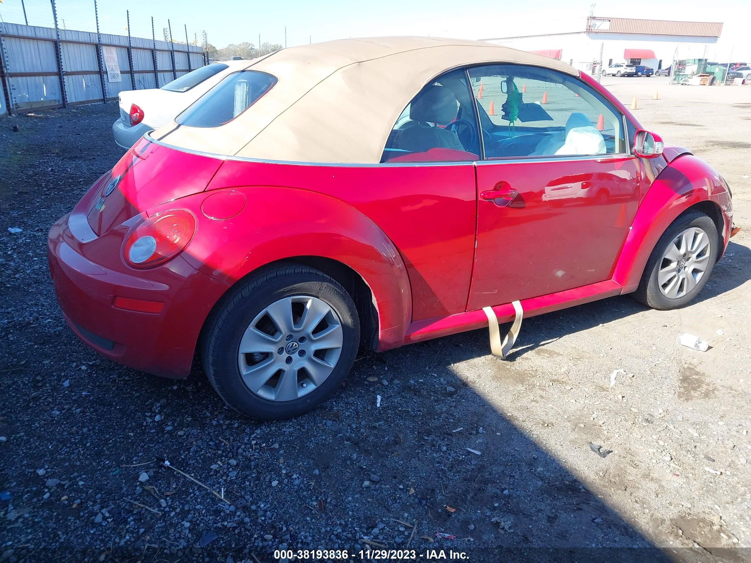 Photo 12 VIN: 3VWRF31Y99M400447 - VOLKSWAGEN BEETLE 