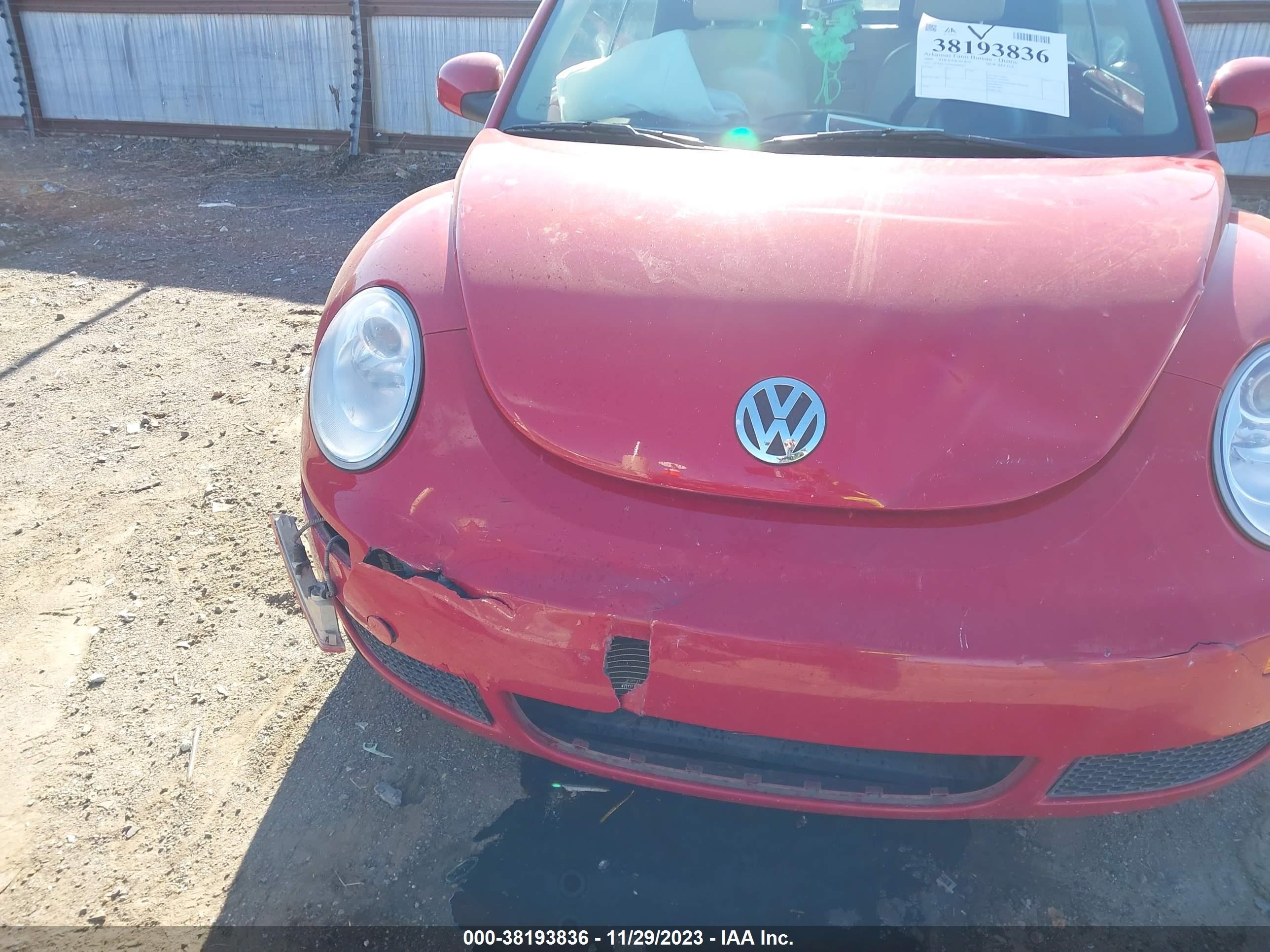 Photo 5 VIN: 3VWRF31Y99M400447 - VOLKSWAGEN BEETLE 