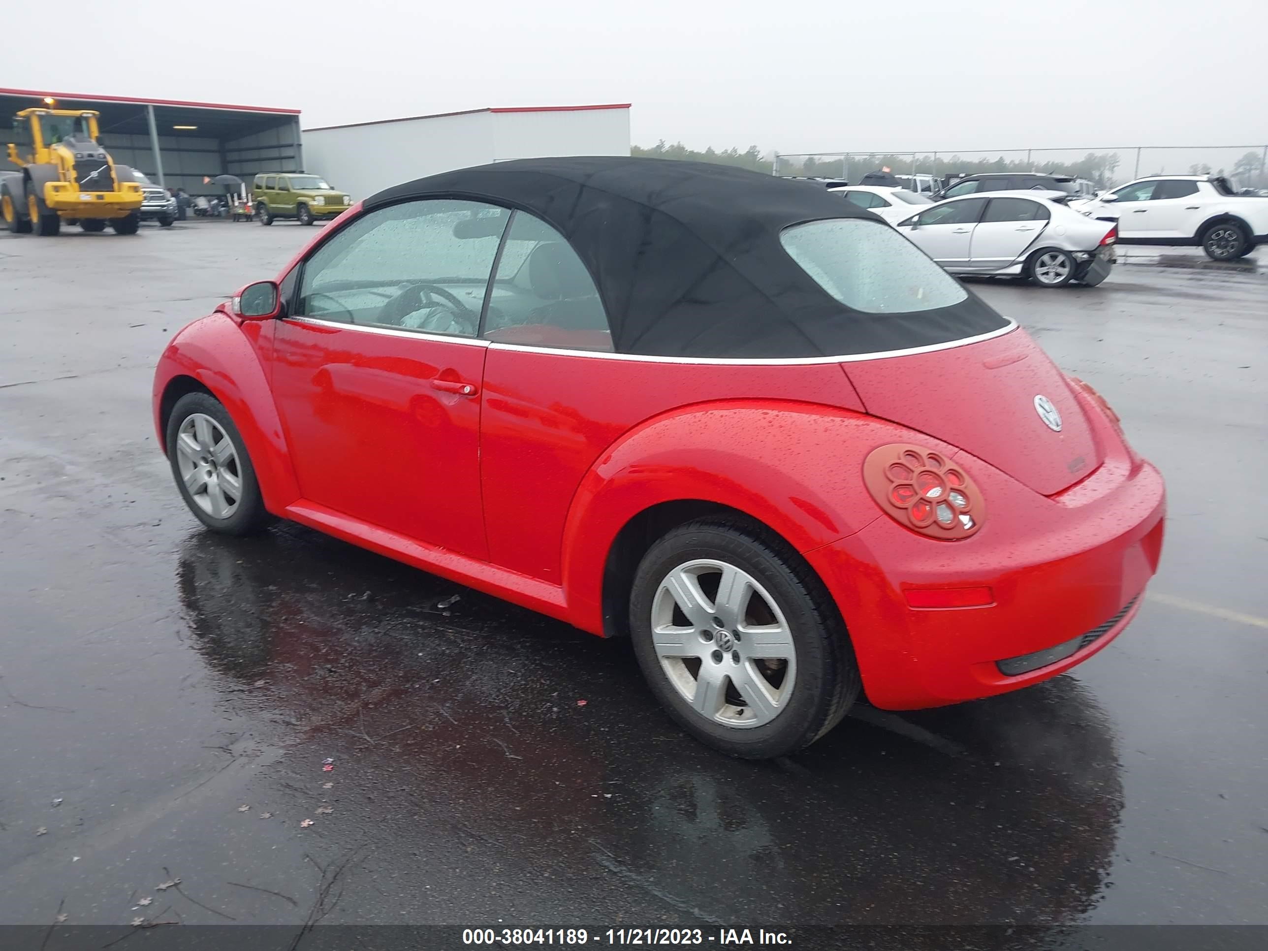 Photo 2 VIN: 3VWRF31YX7M421207 - VOLKSWAGEN BEETLE 