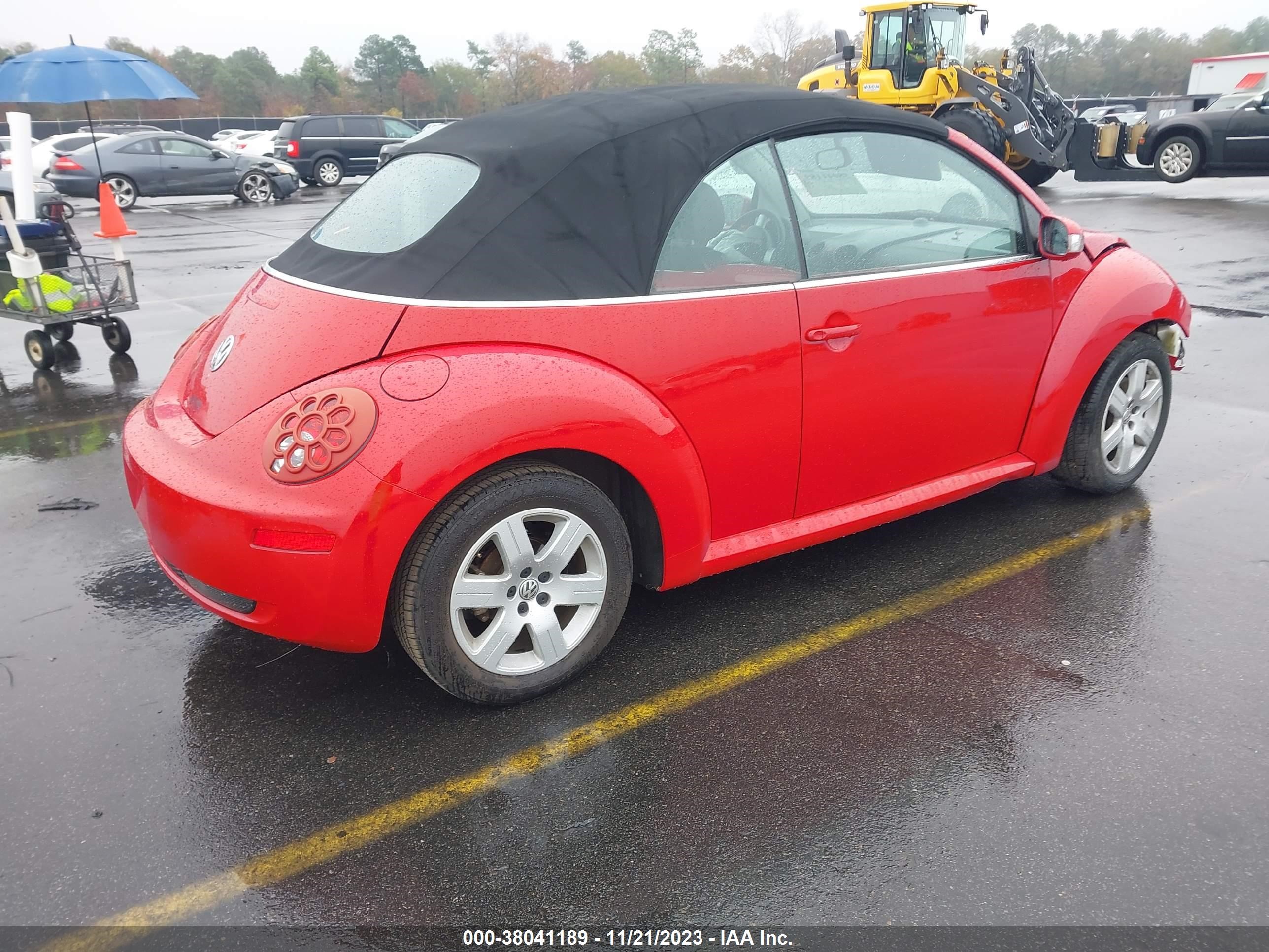 Photo 3 VIN: 3VWRF31YX7M421207 - VOLKSWAGEN BEETLE 