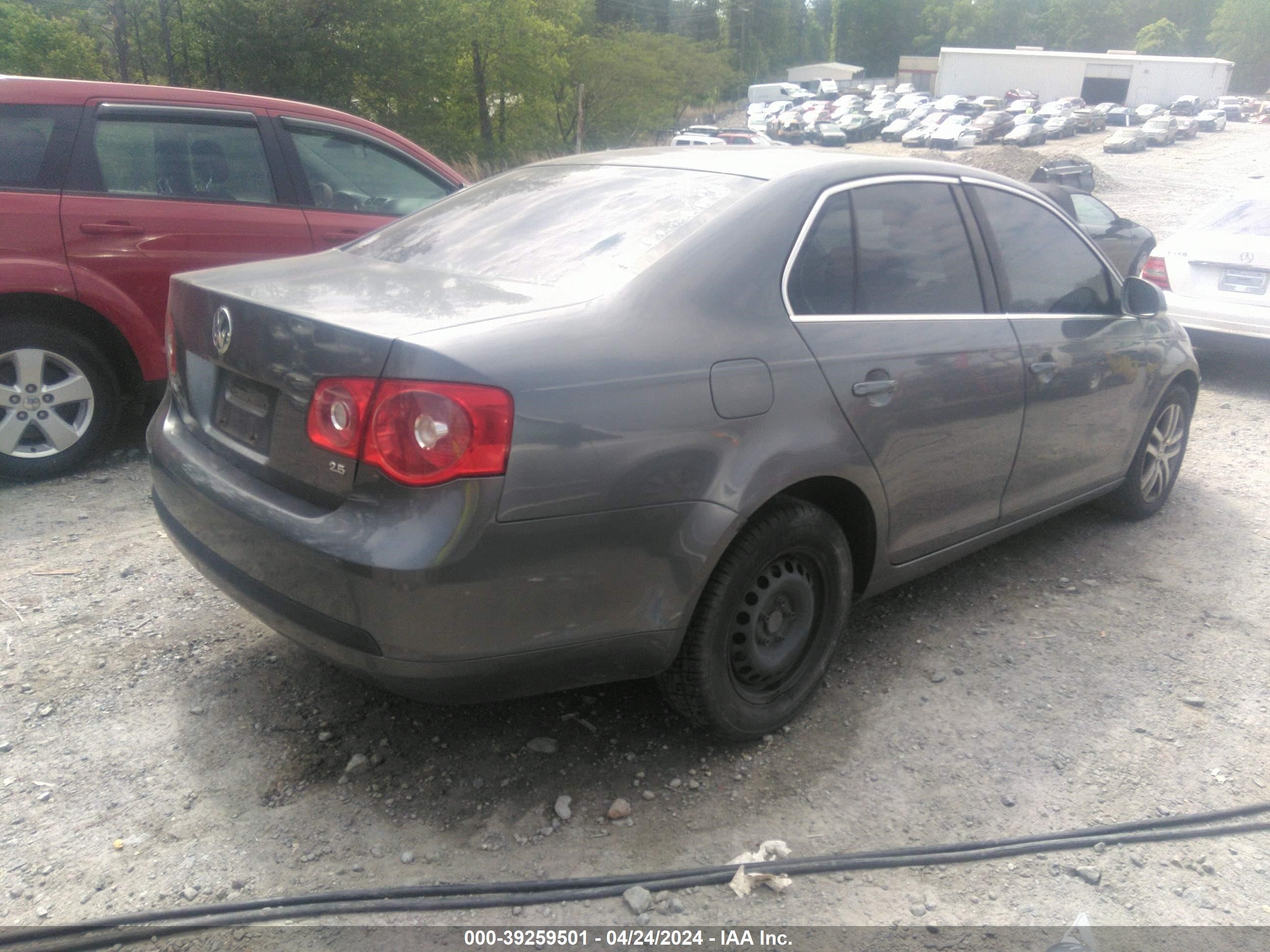 Photo 3 VIN: 3VWRF71K16M680928 - VOLKSWAGEN JETTA 