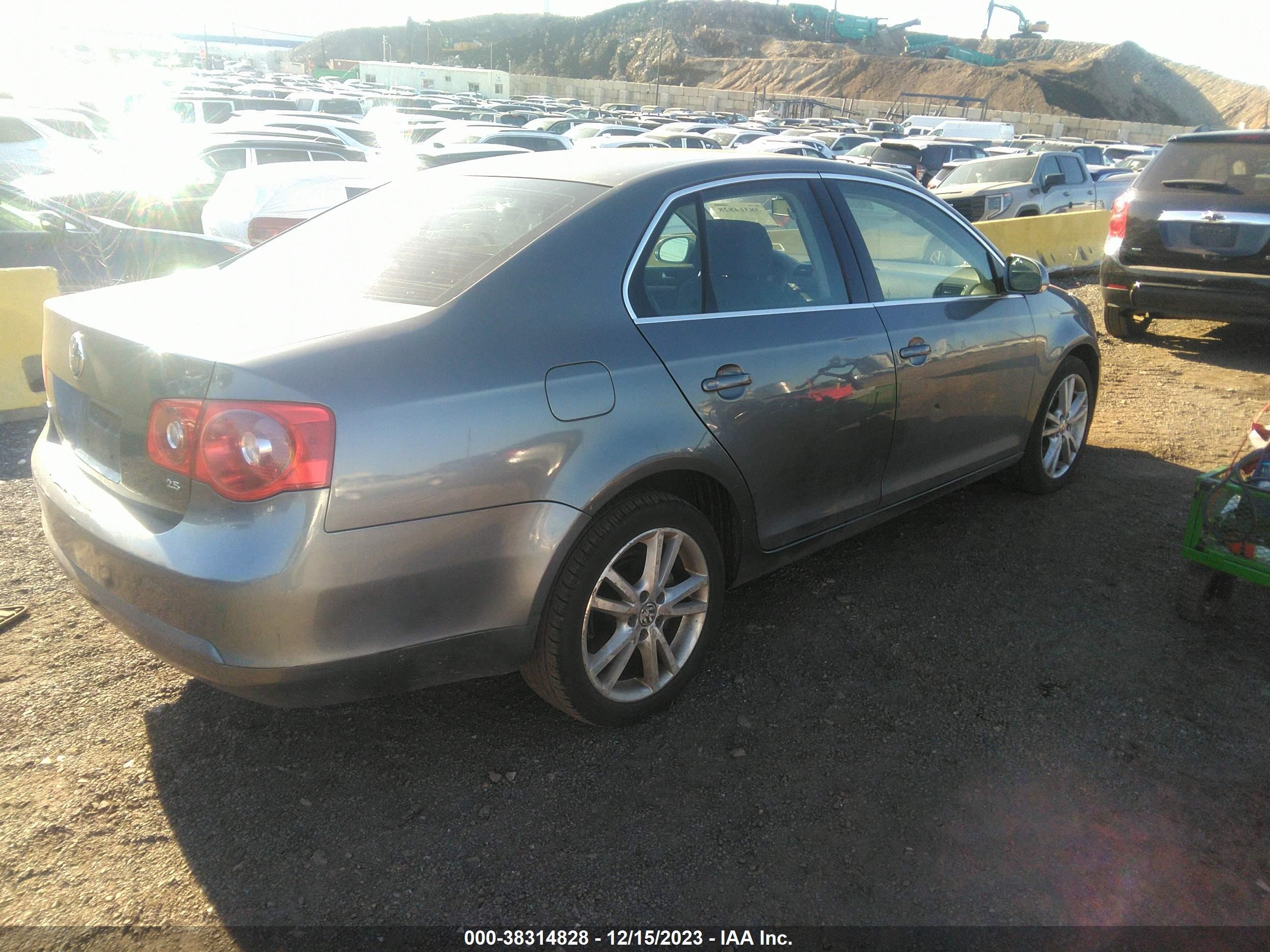 Photo 3 VIN: 3VWRF71KX6M675338 - VOLKSWAGEN JETTA 