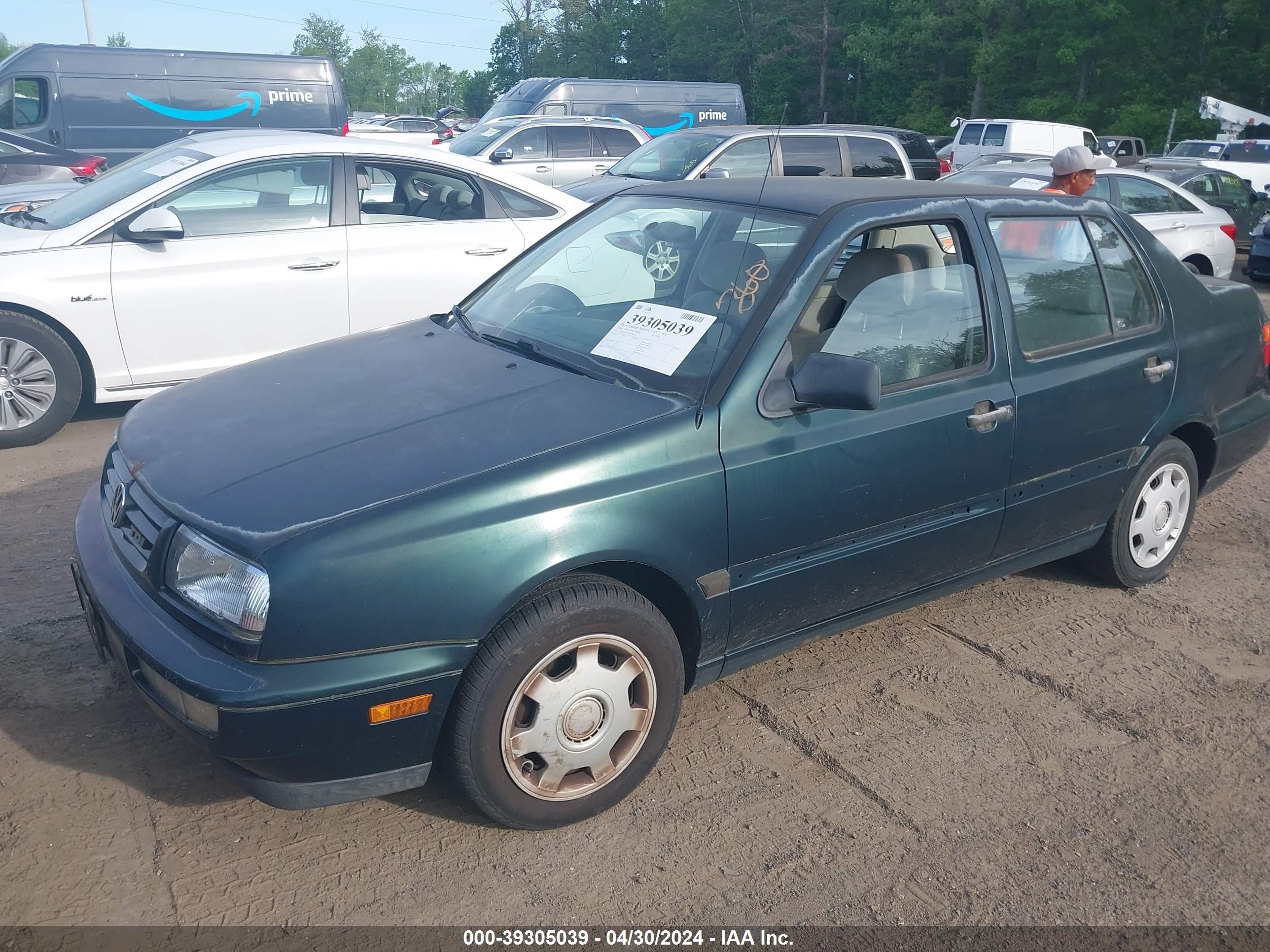 Photo 1 VIN: 3VWRF81H2WM238623 - VOLKSWAGEN JETTA 