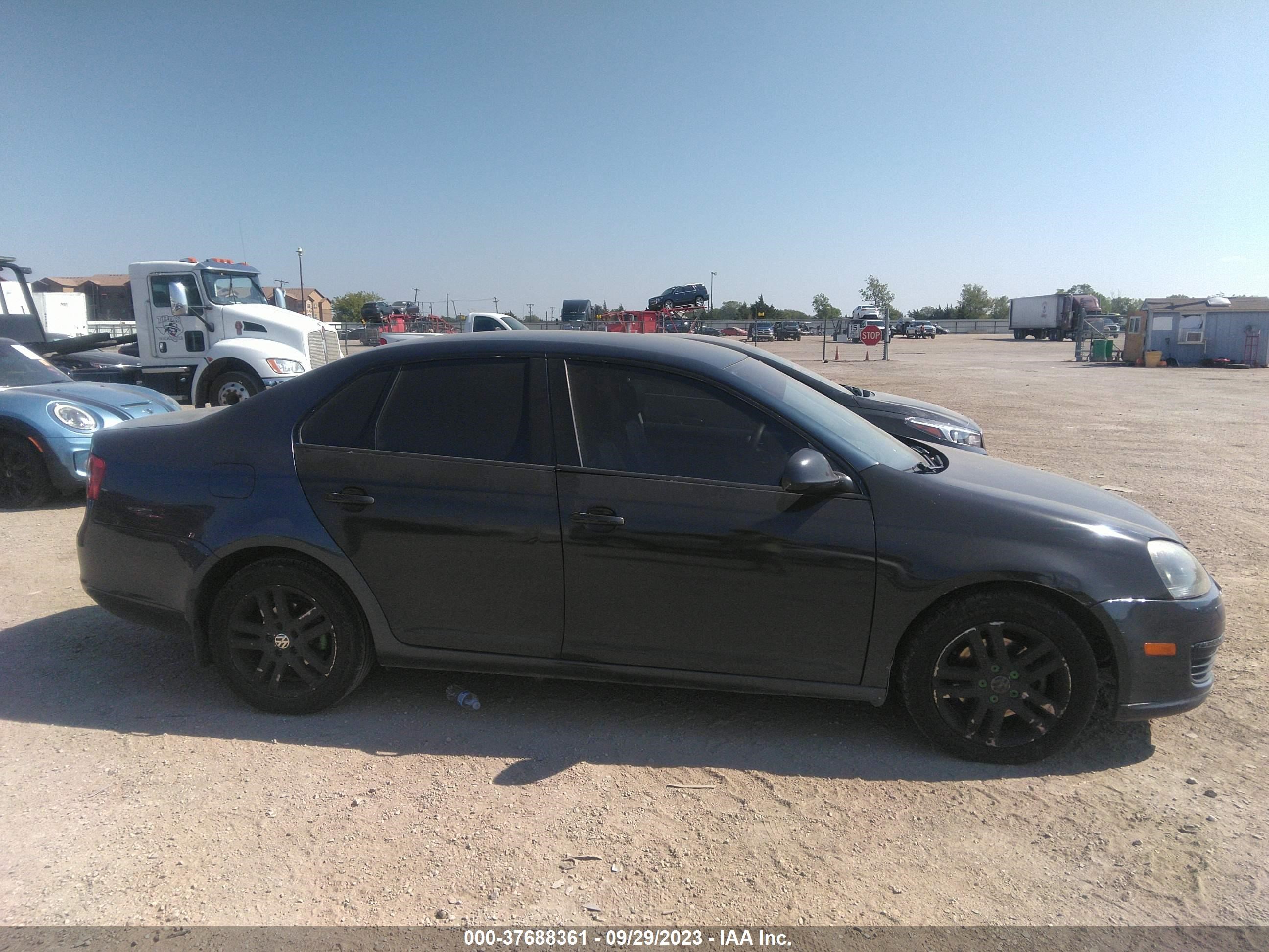 Photo 12 VIN: 3VWRF81K76M799587 - VOLKSWAGEN JETTA 