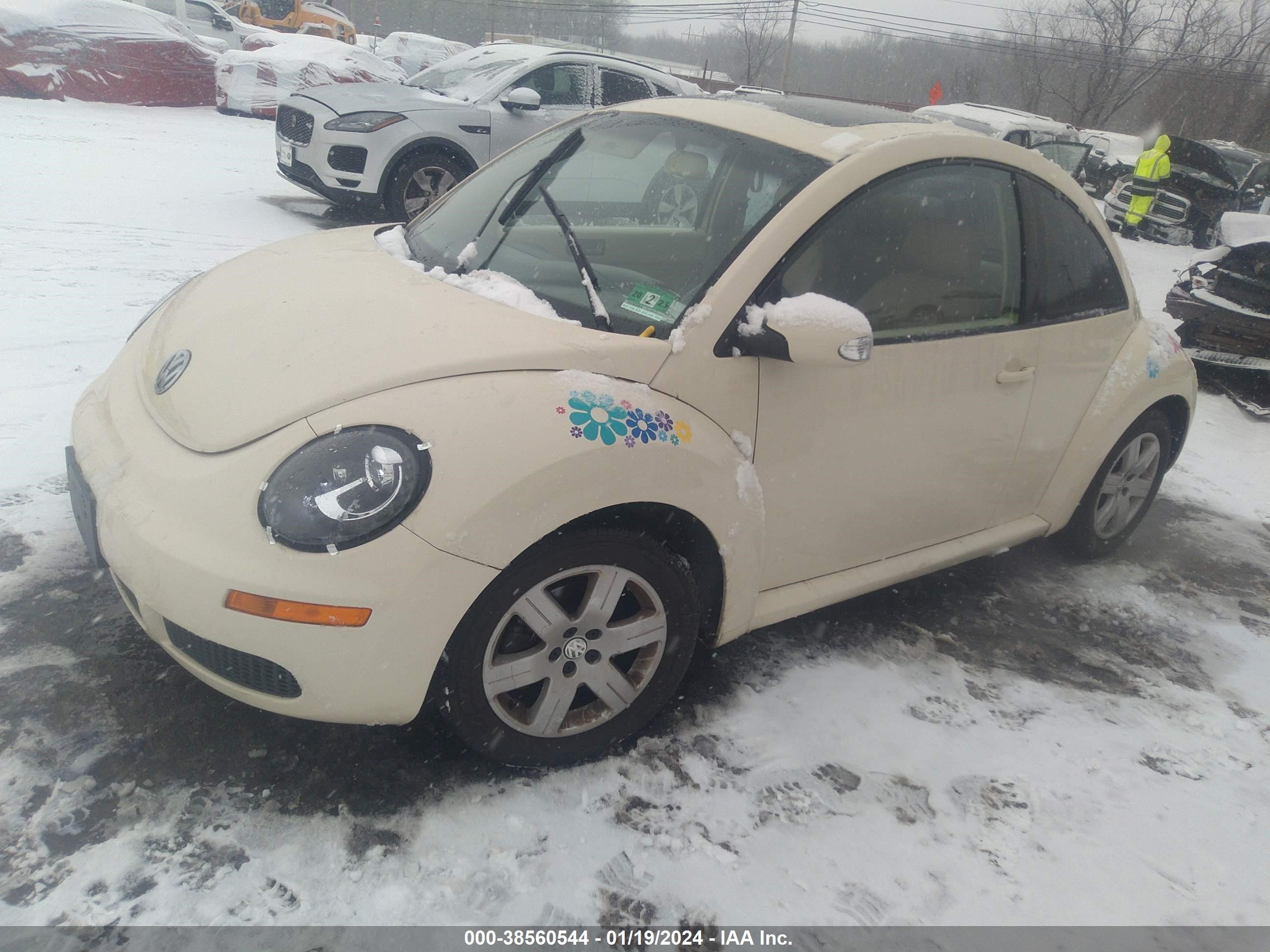 Photo 1 VIN: 3VWRG31C07M515923 - VOLKSWAGEN BEETLE 