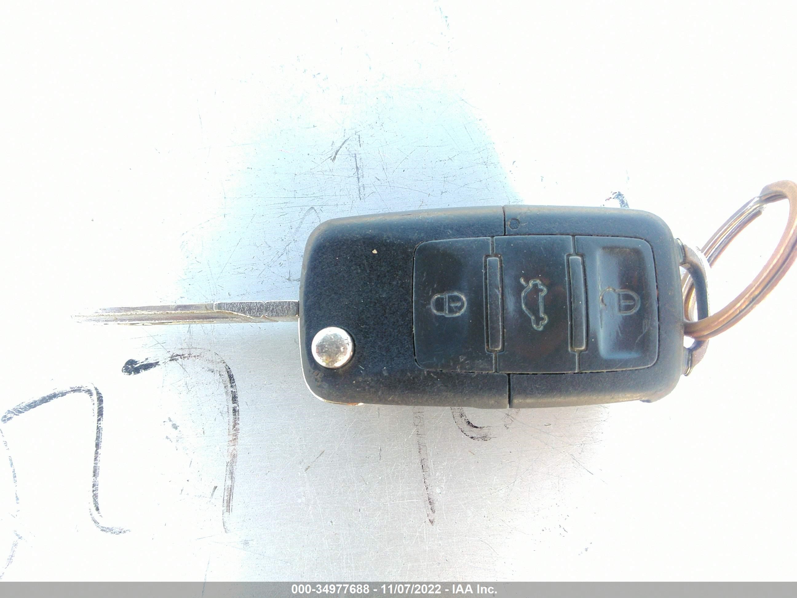 Photo 10 VIN: 3VWRG31C67M511505 - VOLKSWAGEN BEETLE 