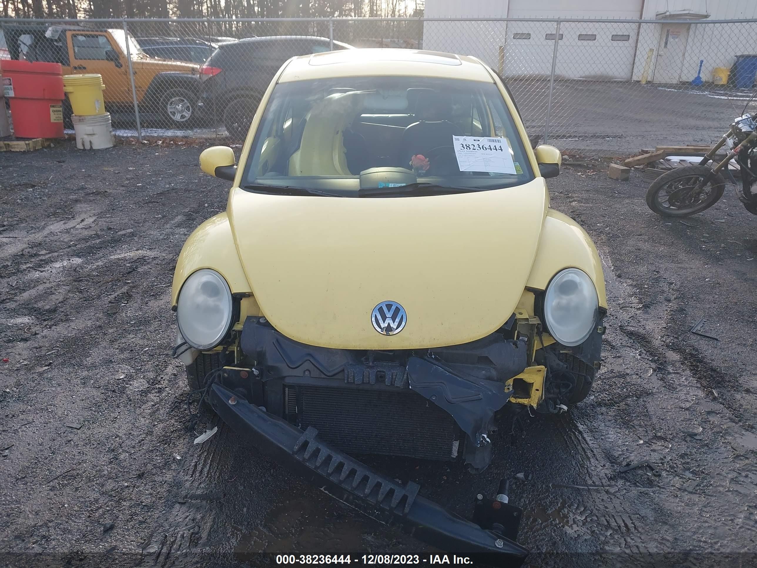 Photo 12 VIN: 3VWRG31C98M502136 - VOLKSWAGEN BEETLE 