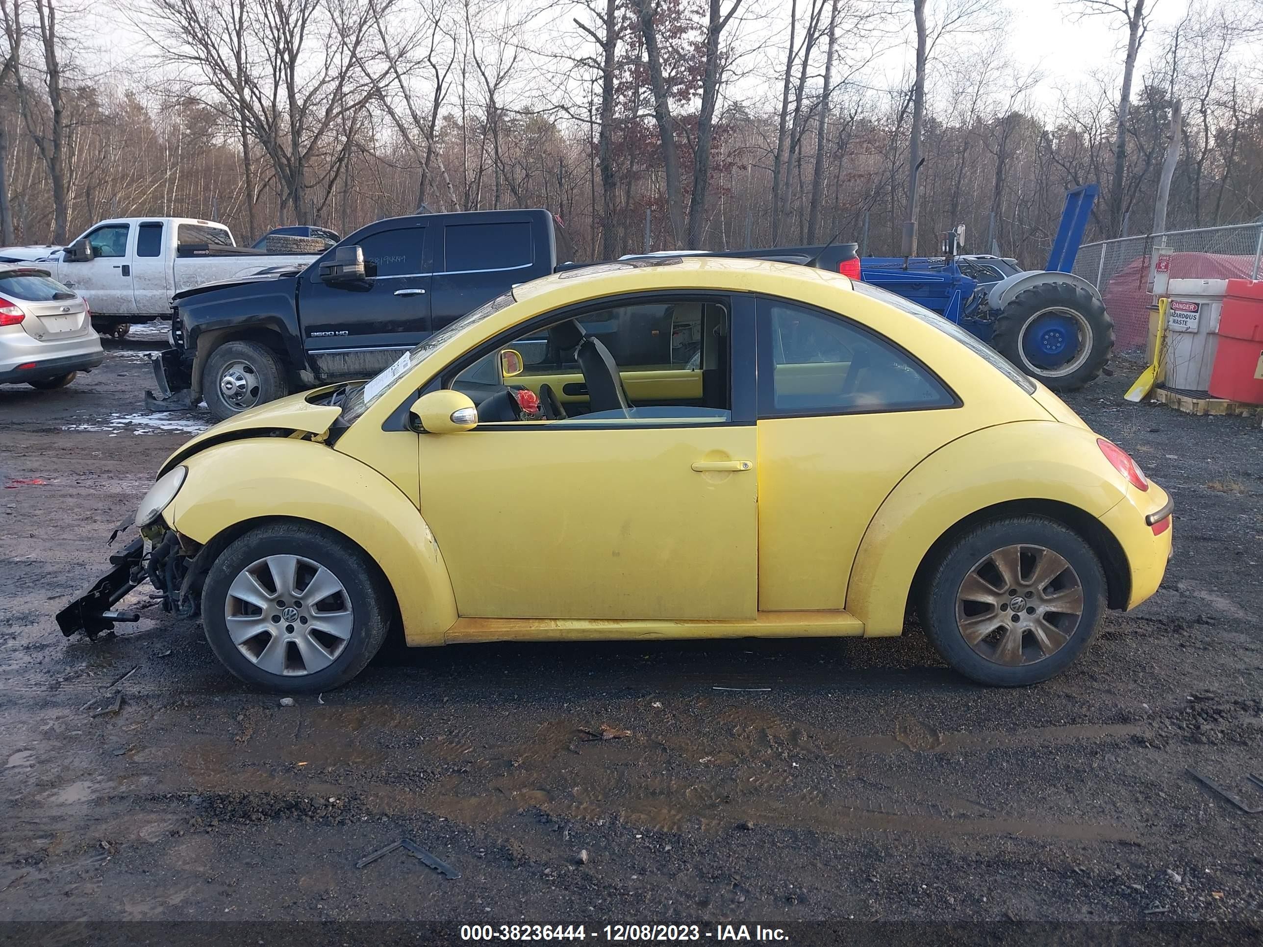 Photo 14 VIN: 3VWRG31C98M502136 - VOLKSWAGEN BEETLE 