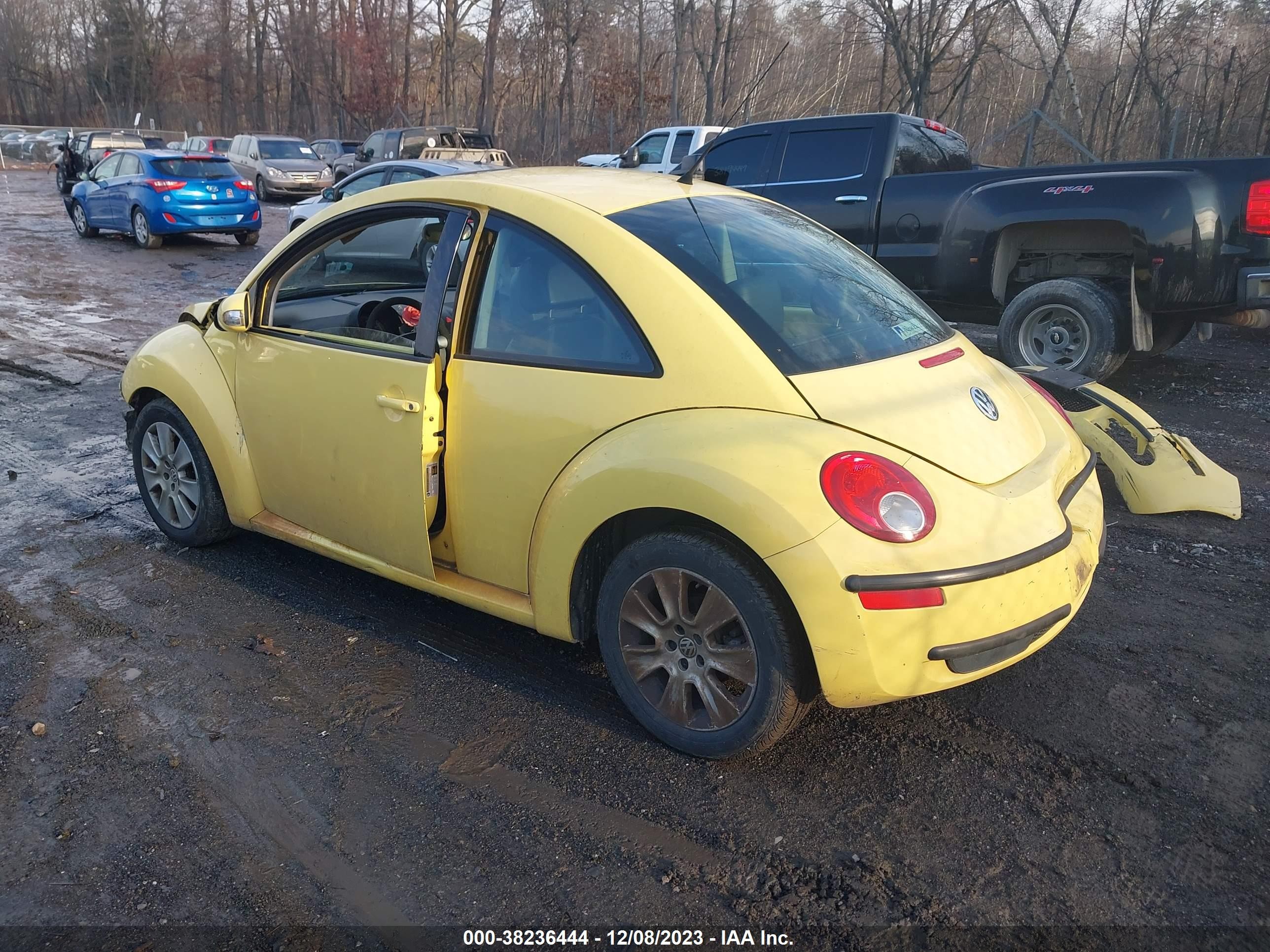 Photo 2 VIN: 3VWRG31C98M502136 - VOLKSWAGEN BEETLE 