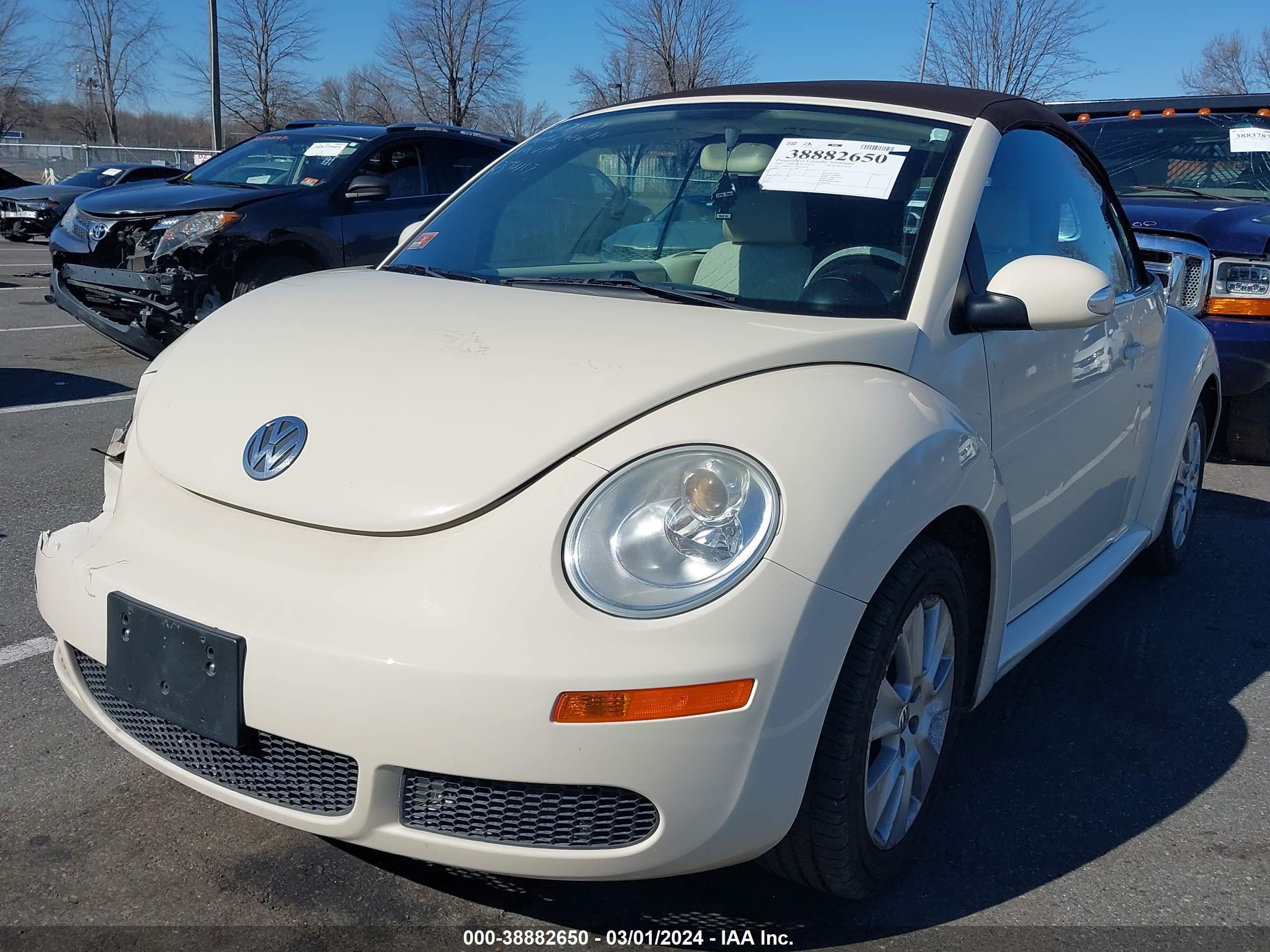 Photo 1 VIN: 3VWRG31Y19M410192 - VOLKSWAGEN BEETLE 