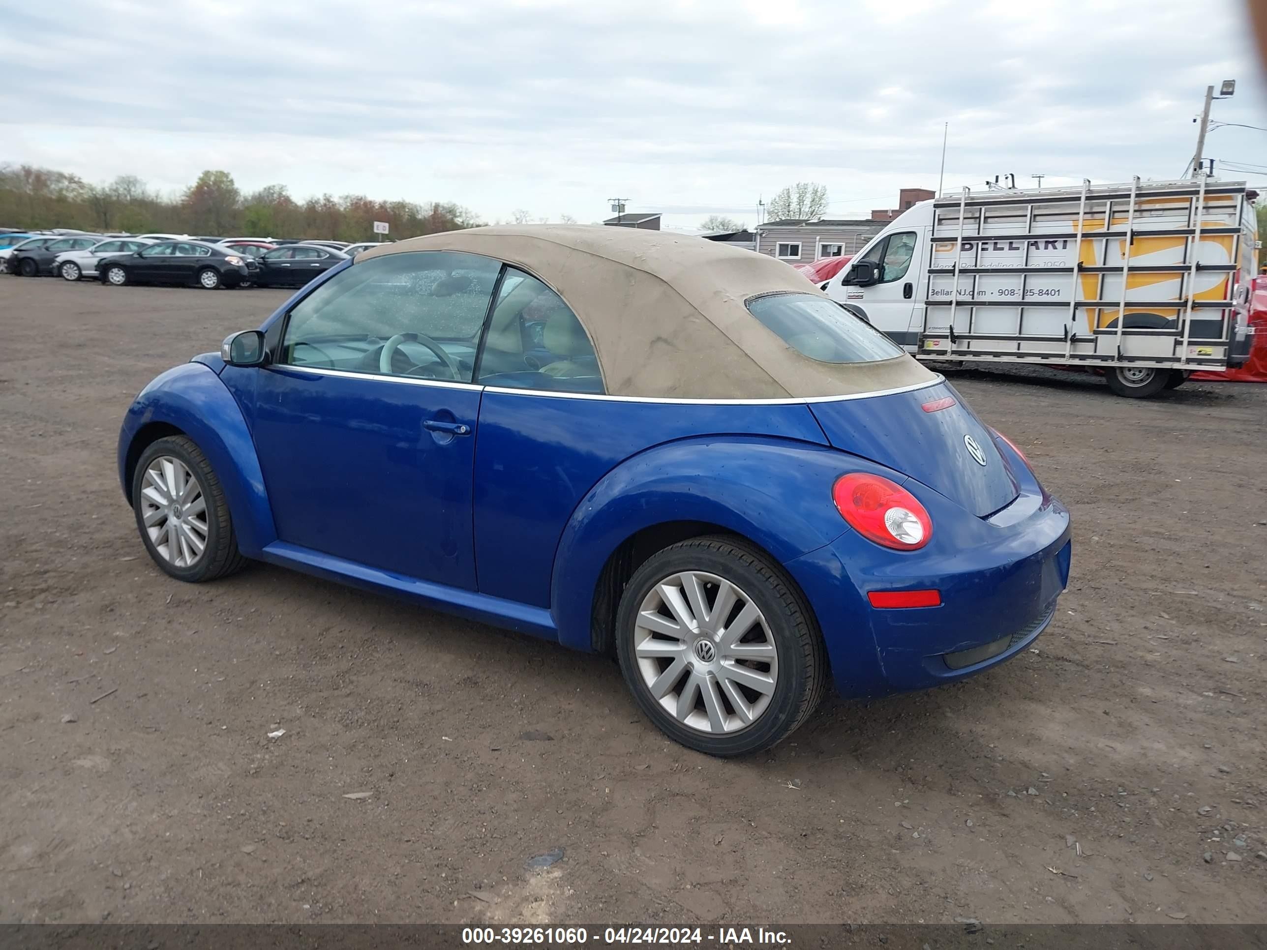 Photo 2 VIN: 3VWRG31Y38M414131 - VOLKSWAGEN BEETLE 