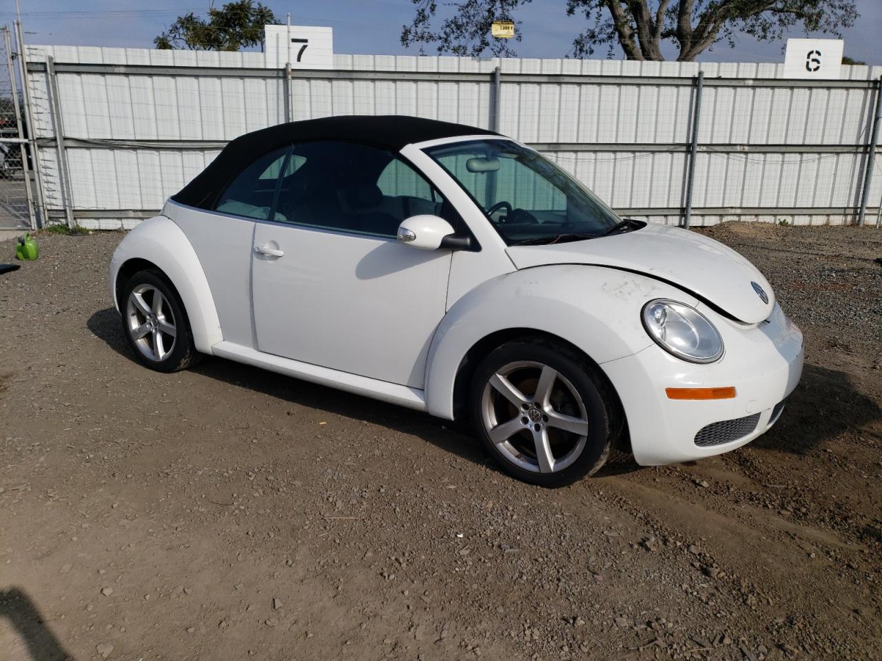 Photo 3 VIN: 3VWRG31Y39M402787 - VOLKSWAGEN BEETLE 