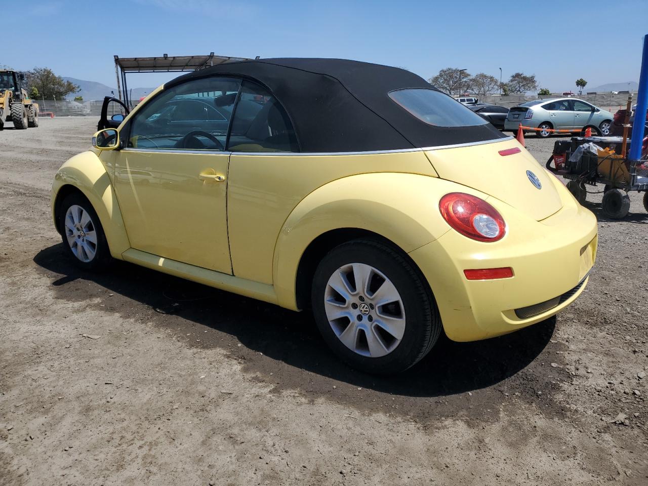 Photo 1 VIN: 3VWRG31Y68M412826 - VOLKSWAGEN BEETLE 