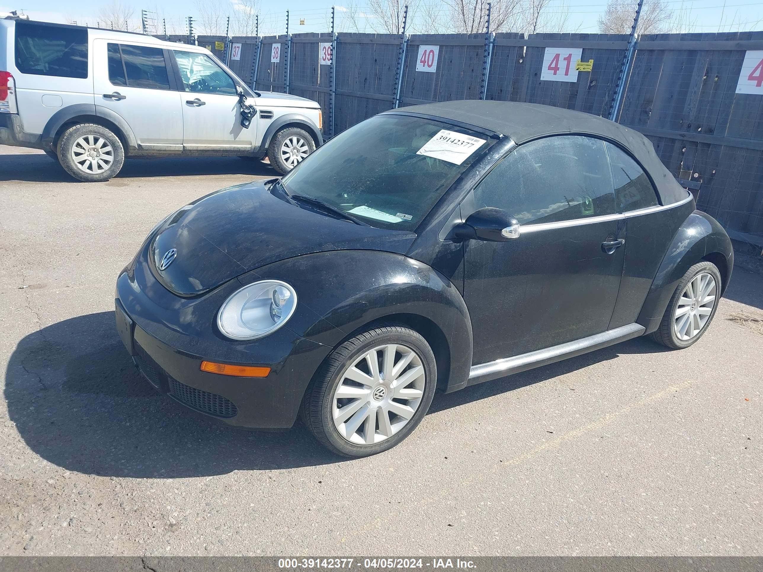 Photo 1 VIN: 3VWRG31Y88M415257 - VOLKSWAGEN BEETLE 