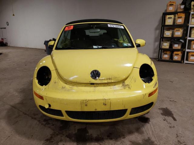 Photo 4 VIN: 3VWRG31Y98M412934 - VOLKSWAGEN BEETLE 