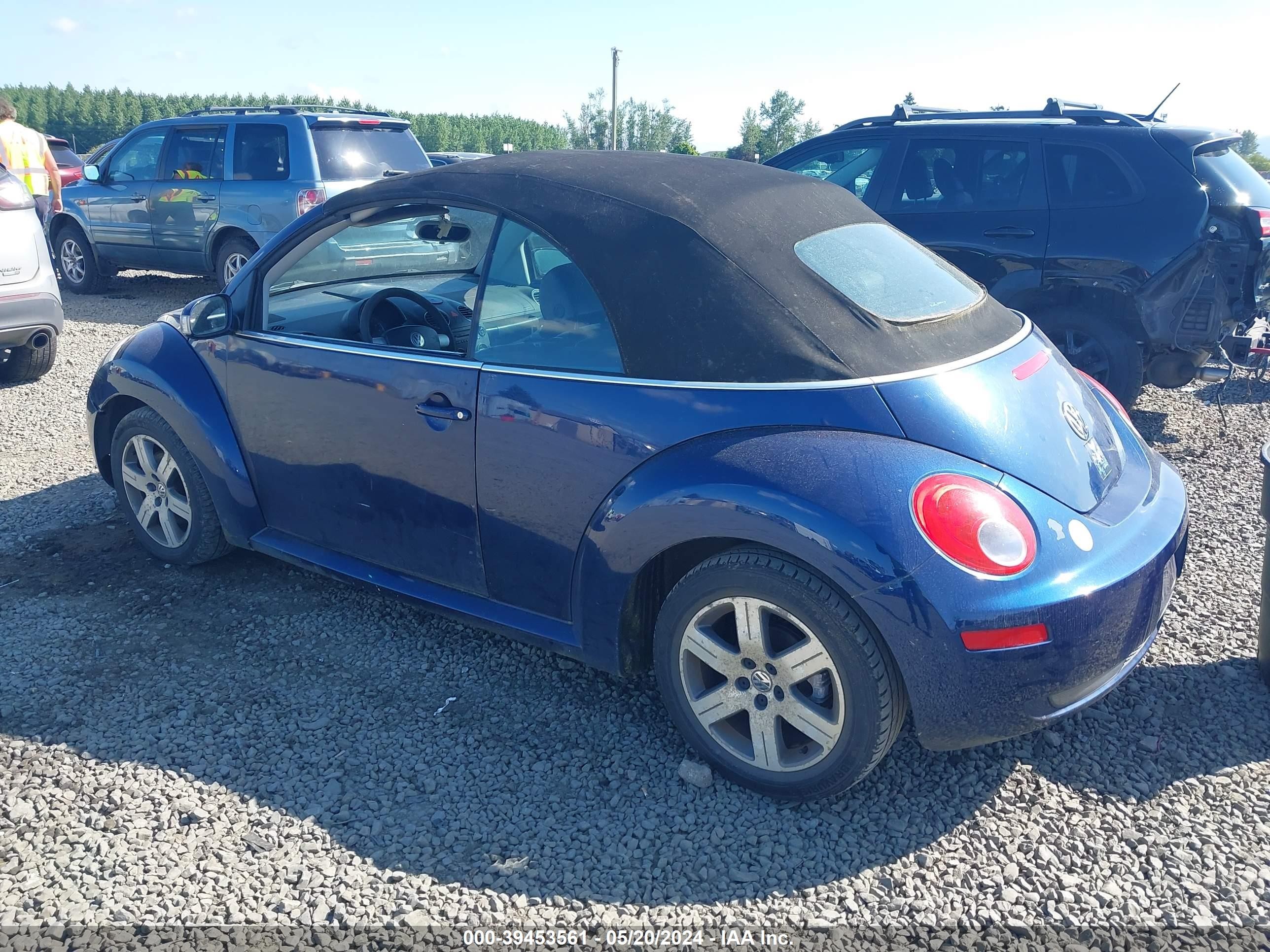 Photo 2 VIN: 3VWRG31YX6M331082 - VOLKSWAGEN BEETLE 