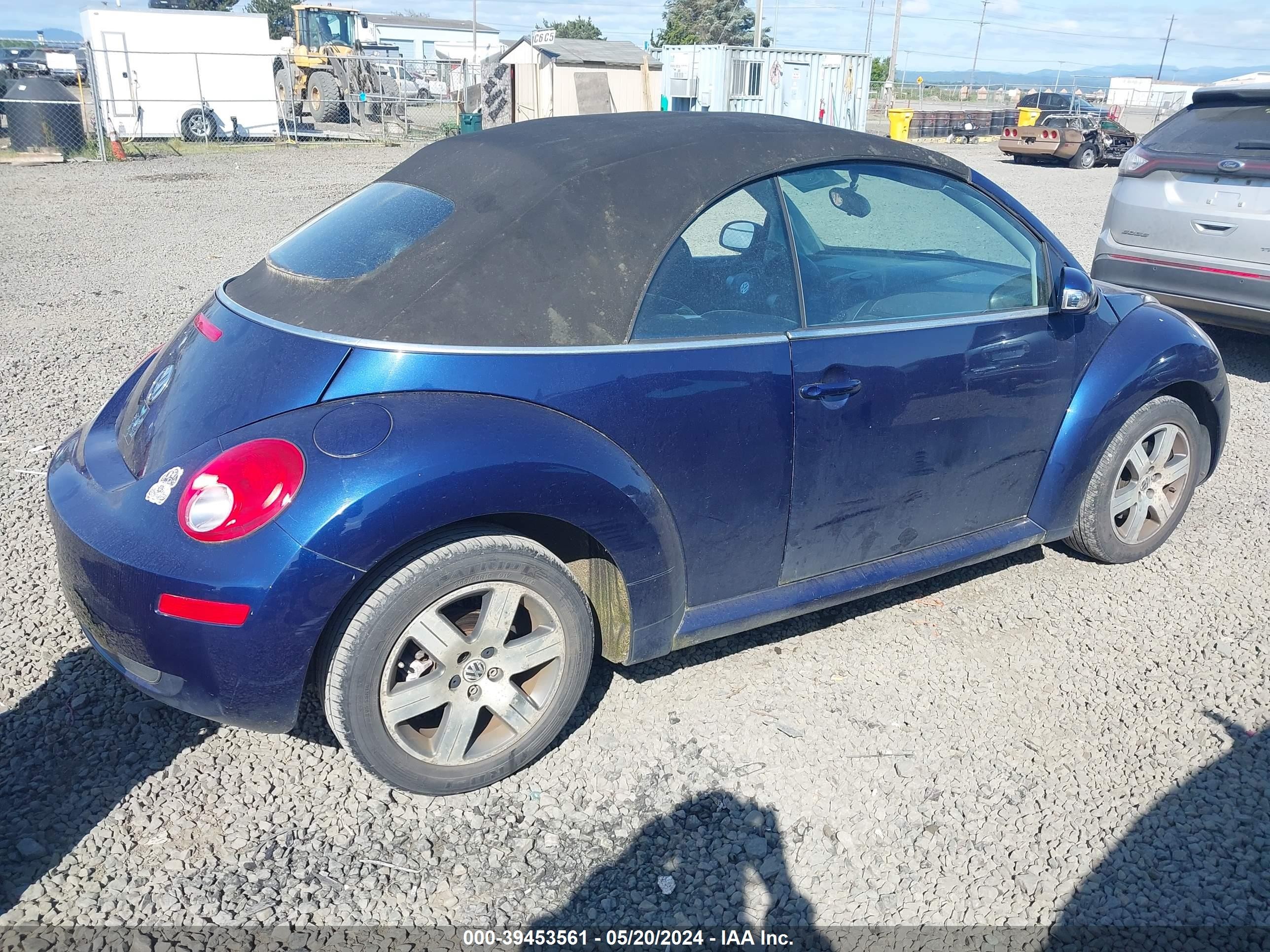 Photo 3 VIN: 3VWRG31YX6M331082 - VOLKSWAGEN BEETLE 