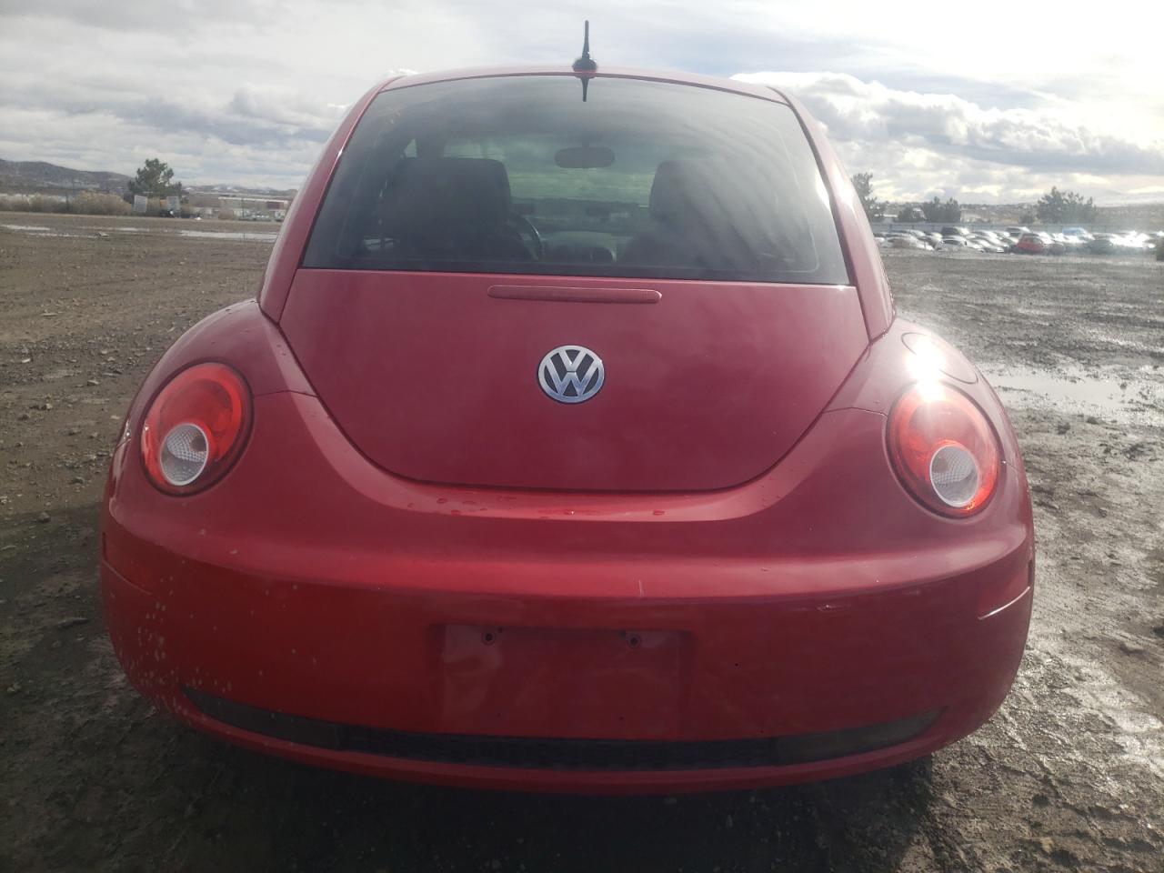 Photo 5 VIN: 3VWRG3AG5AM026380 - VOLKSWAGEN BEETLE 