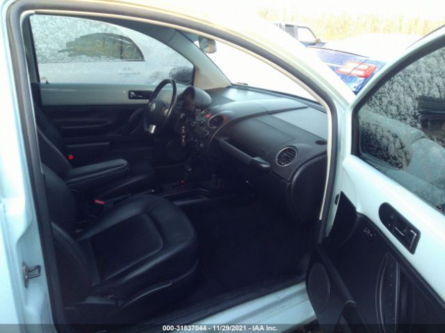 Photo 4 VIN: 3VWRG3AG8AM020704 - VOLKSWAGEN NEW BEETLE COUPE 