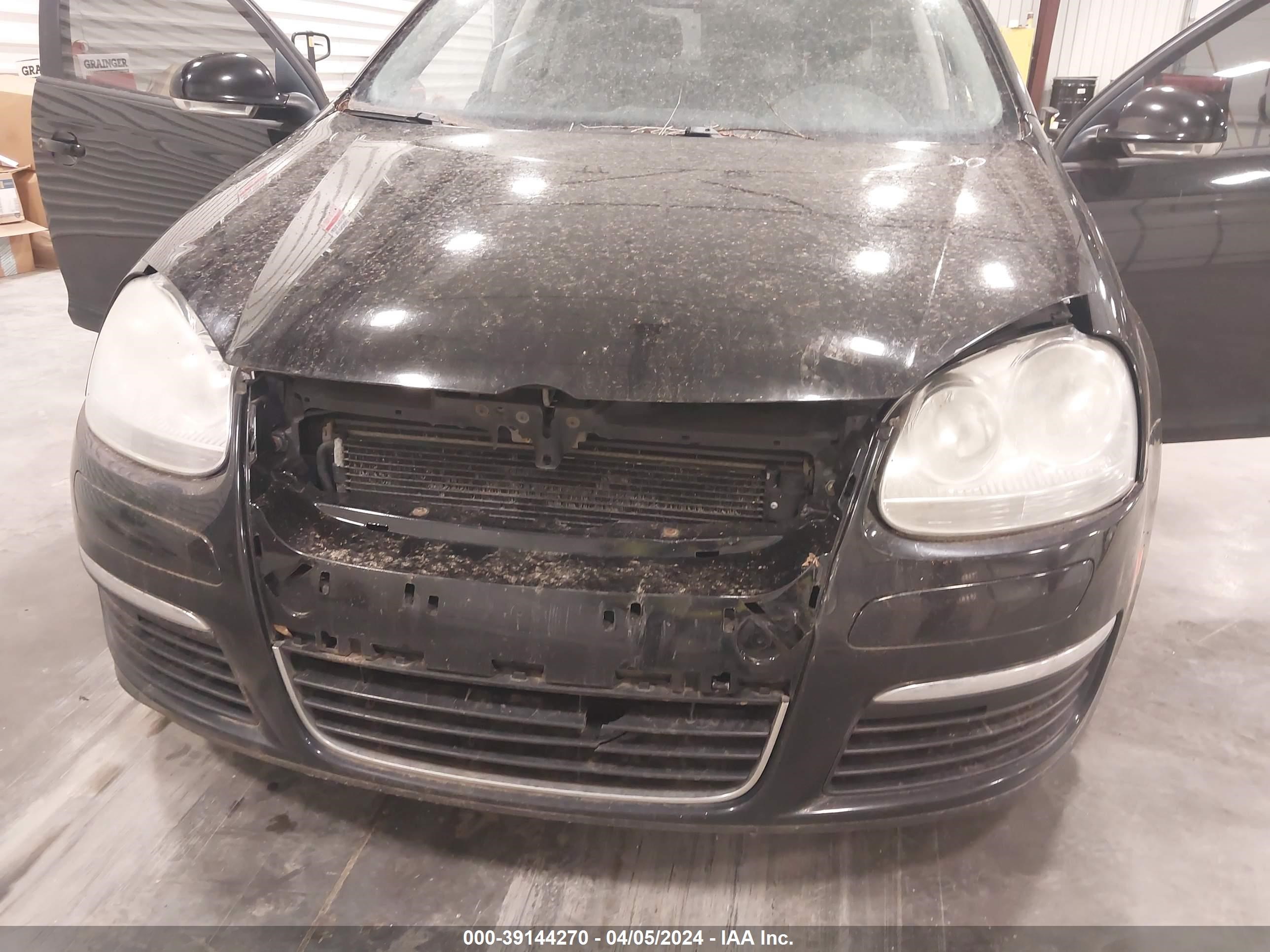 Photo 13 VIN: 3VWRJ71K78M137875 - VOLKSWAGEN JETTA 