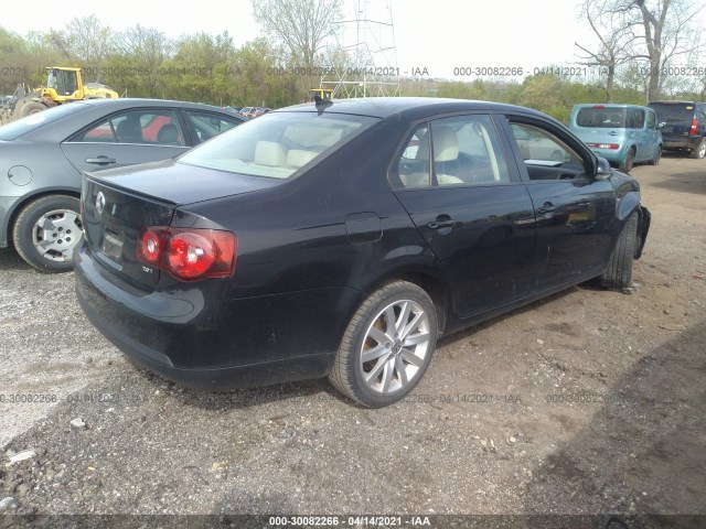 Photo 3 VIN: 3VWRJ7AJ1AM098889 - VOLKSWAGEN JETTA SEDAN 